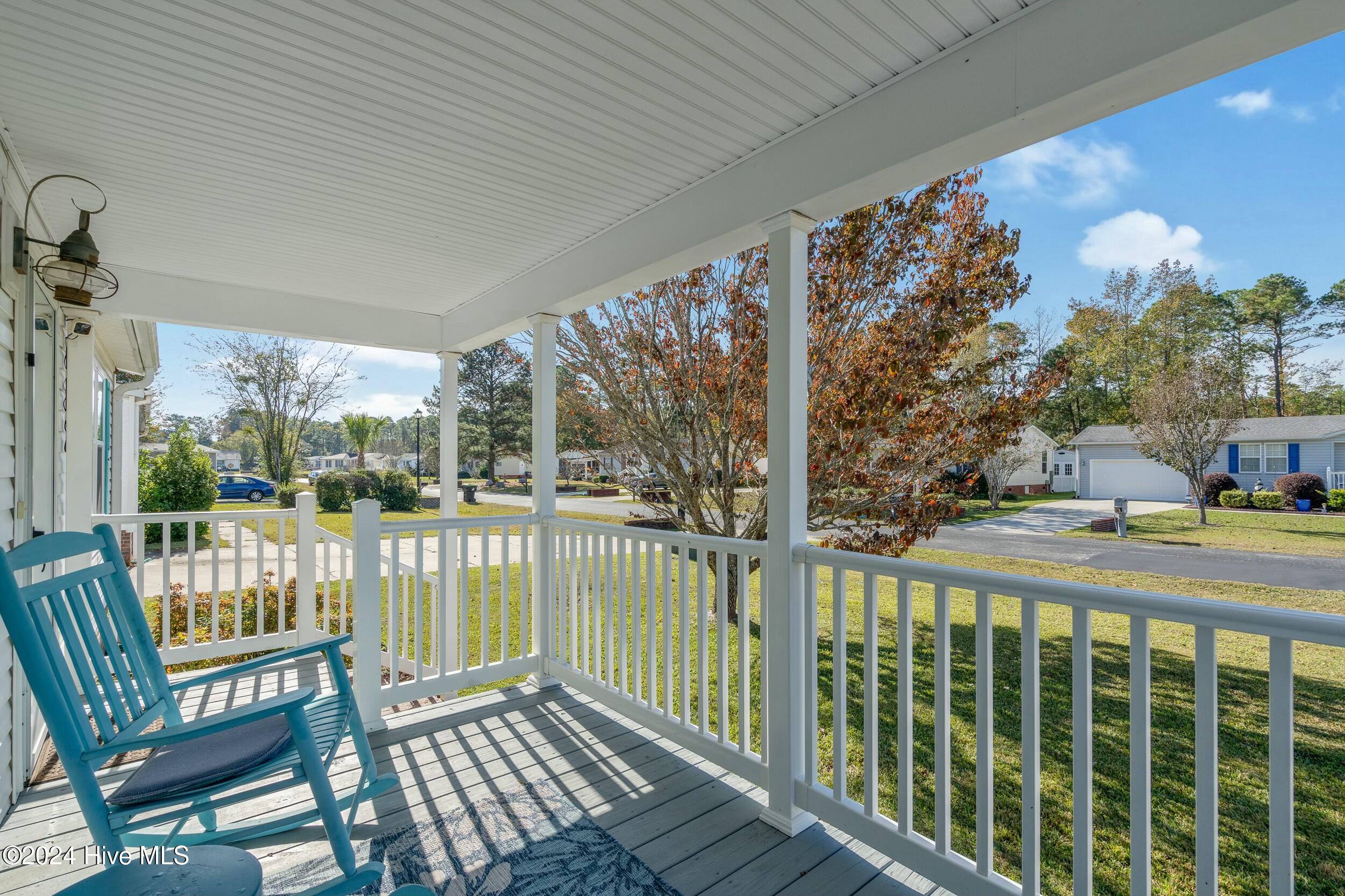 1104 Captains Court Property Photo 3