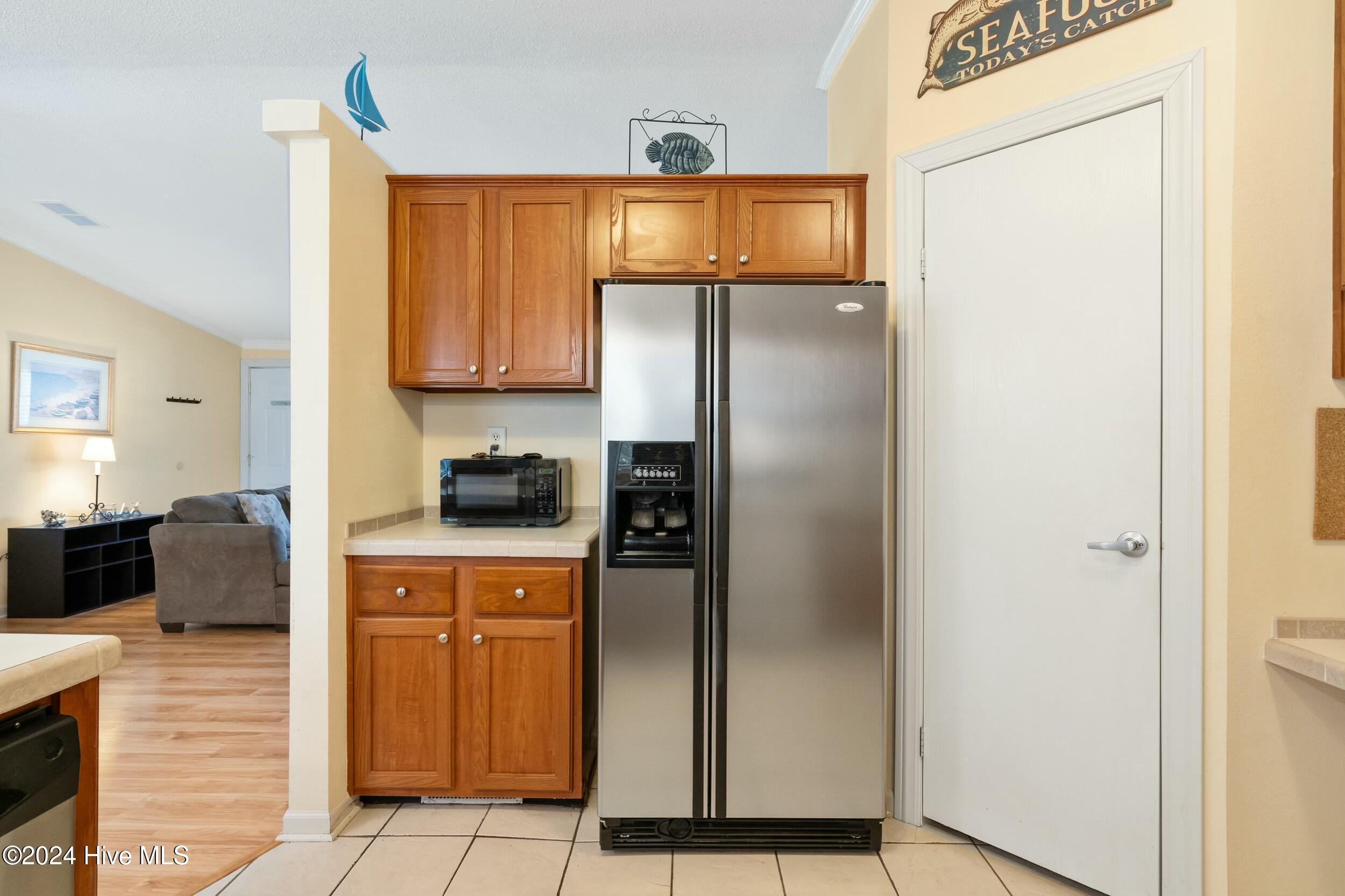 1104 Captains Court Property Photo 15