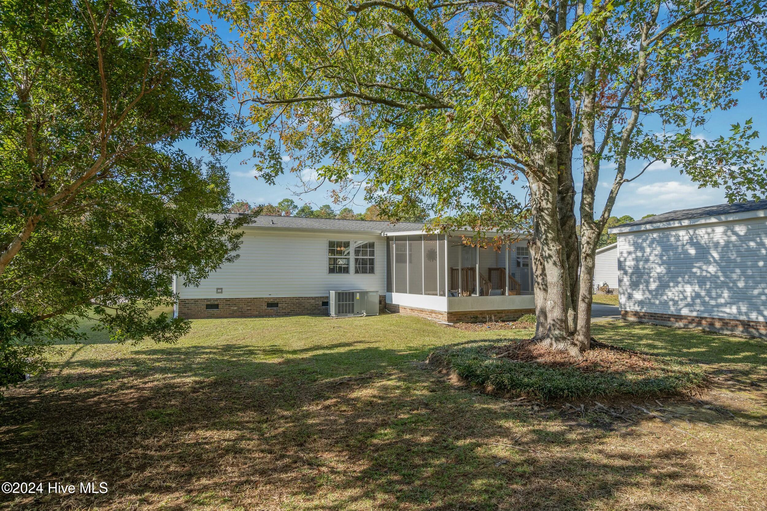 1104 Captains Court Property Photo 30