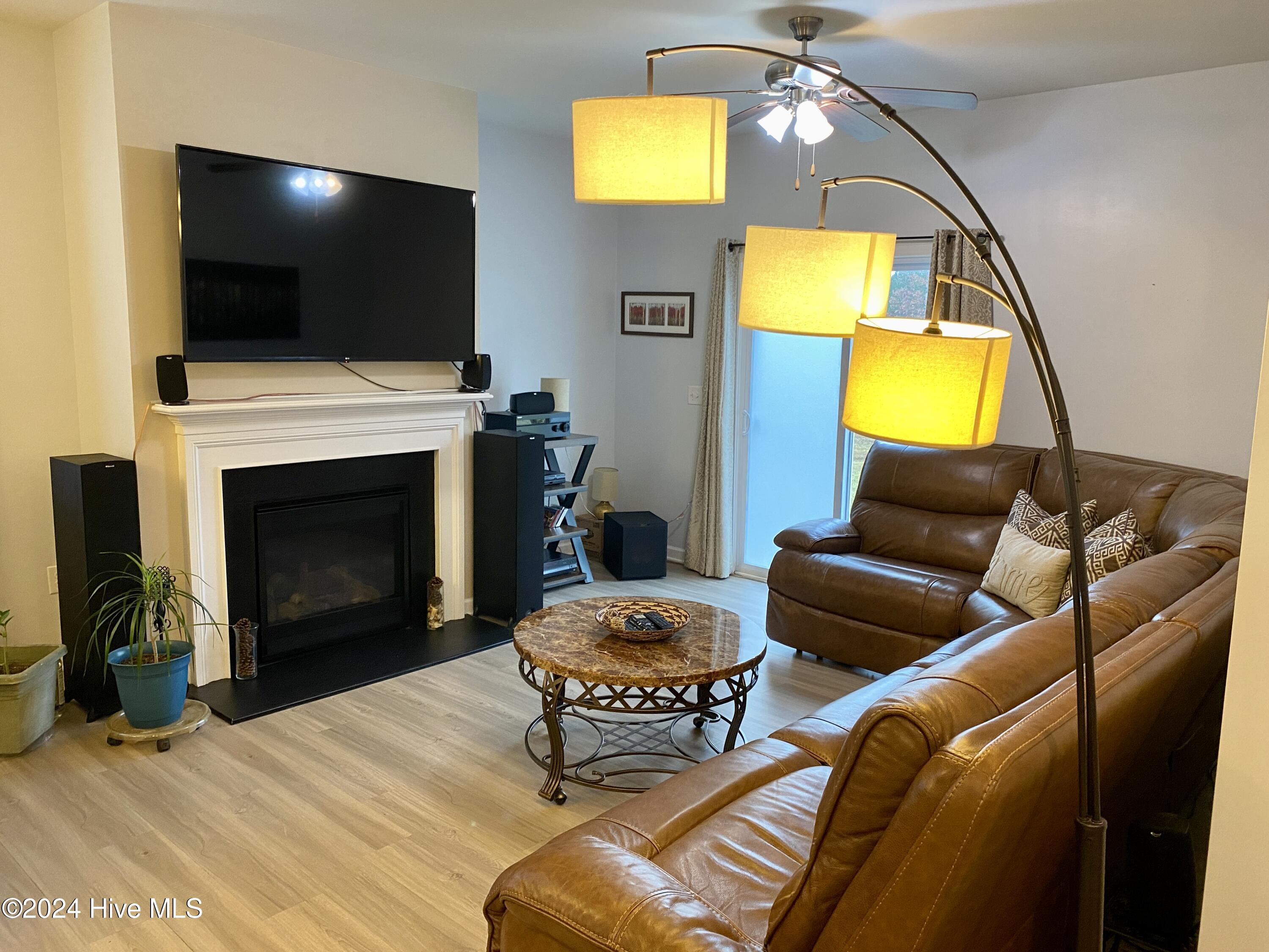 565 Golden Villas Drive Property Photo 10