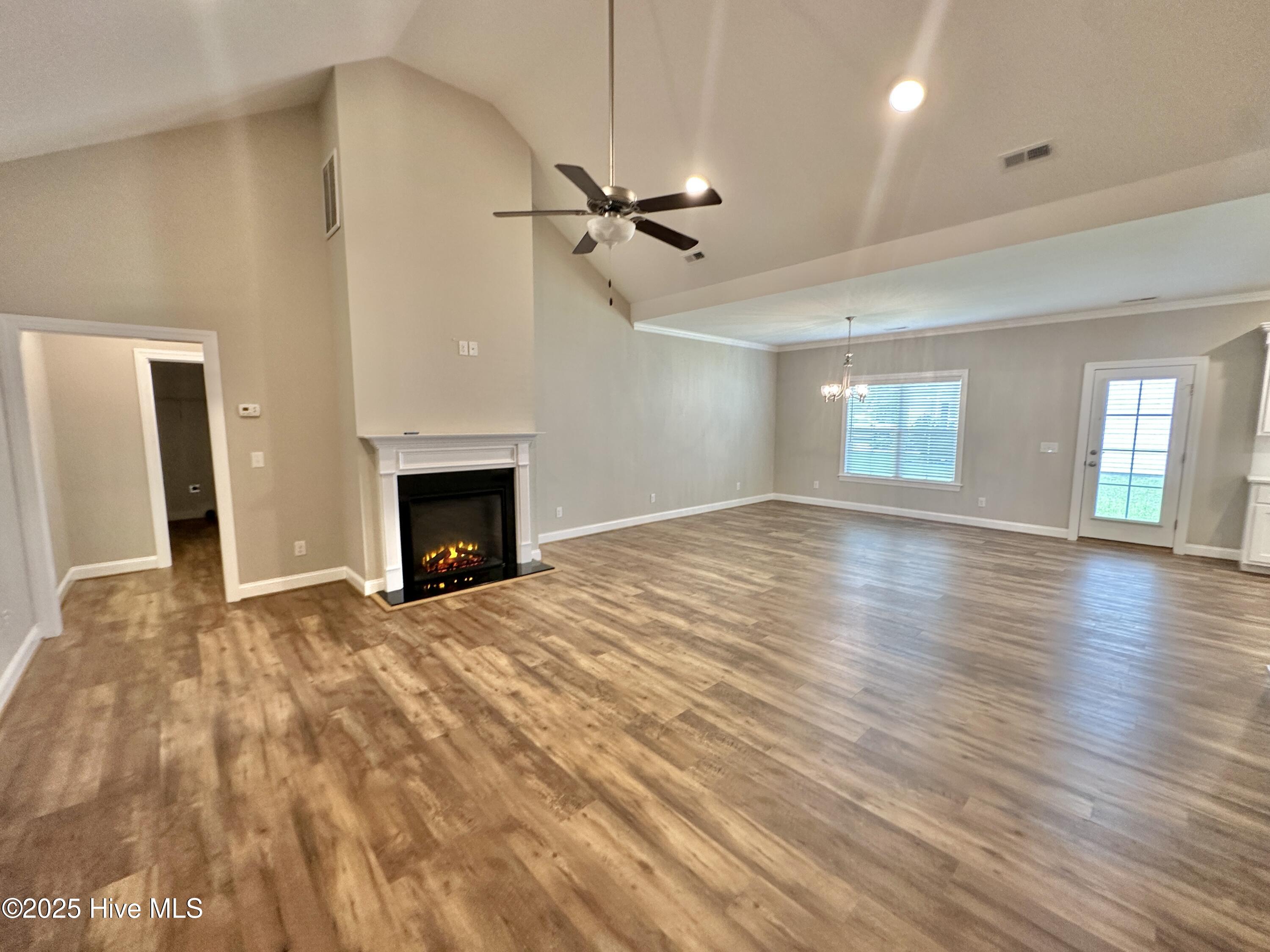 1301 Pine Drive Property Photo 5