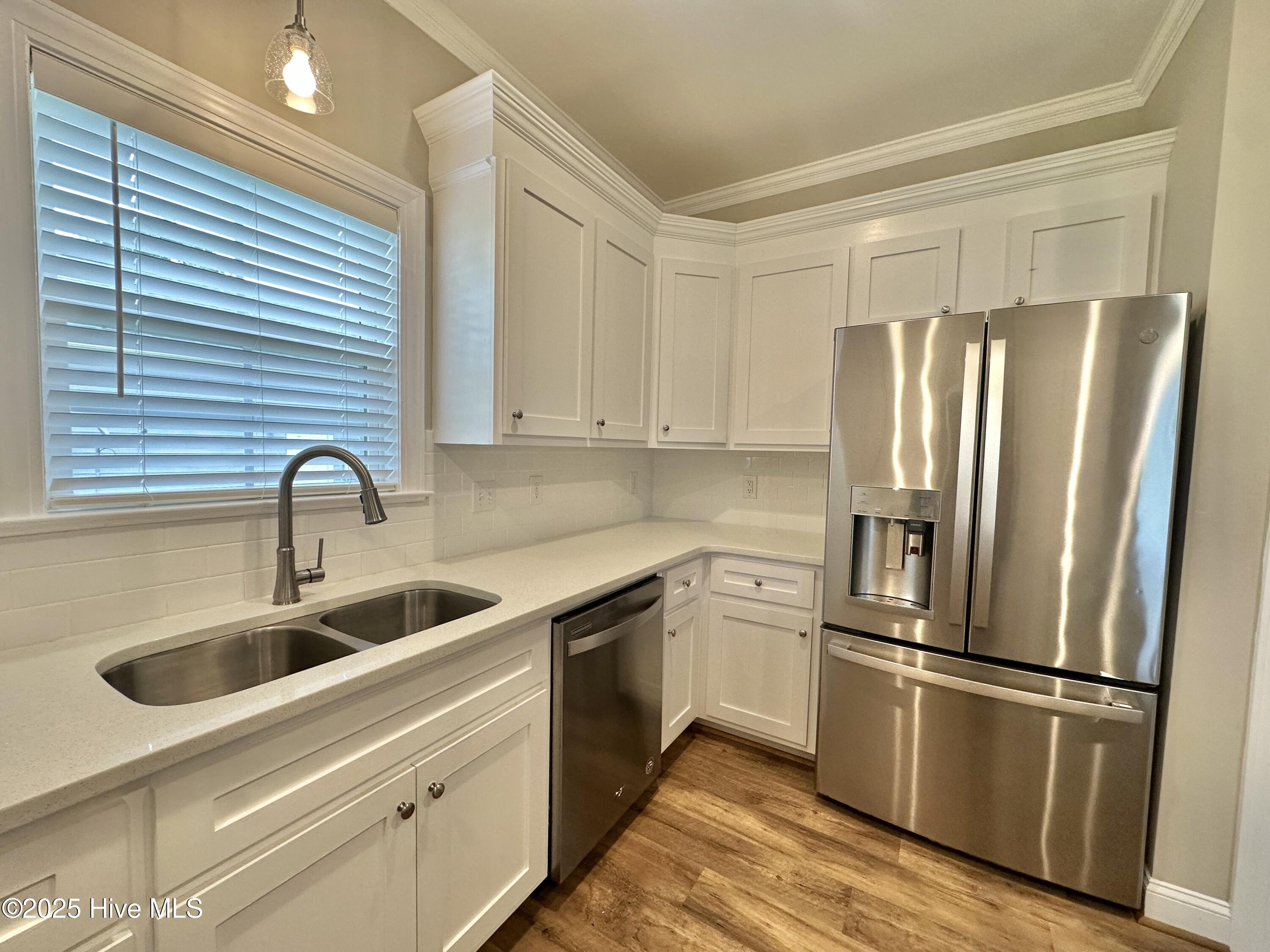 1301 Pine Drive Property Photo 8