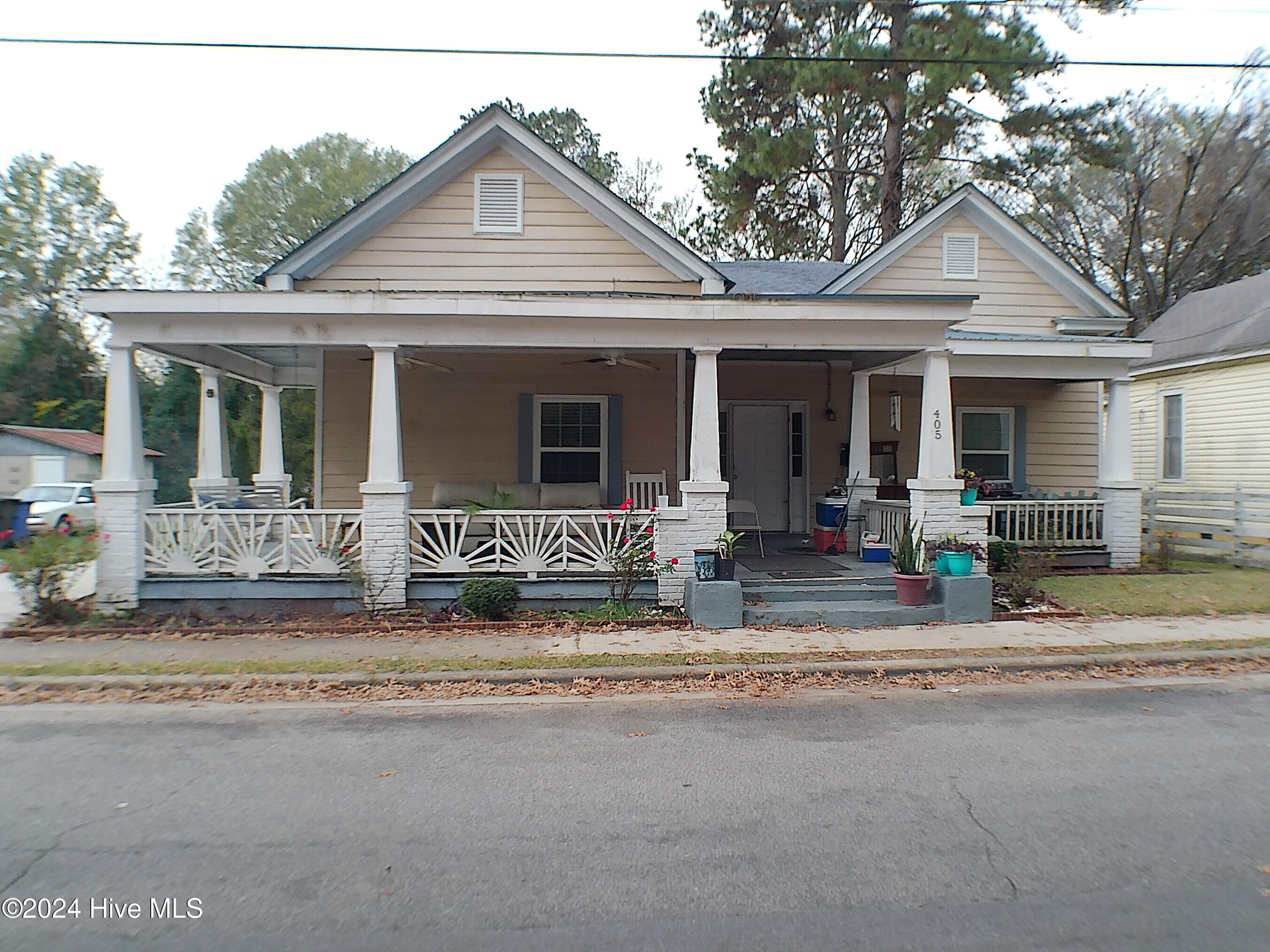 405 Vick Street Property Photo 2