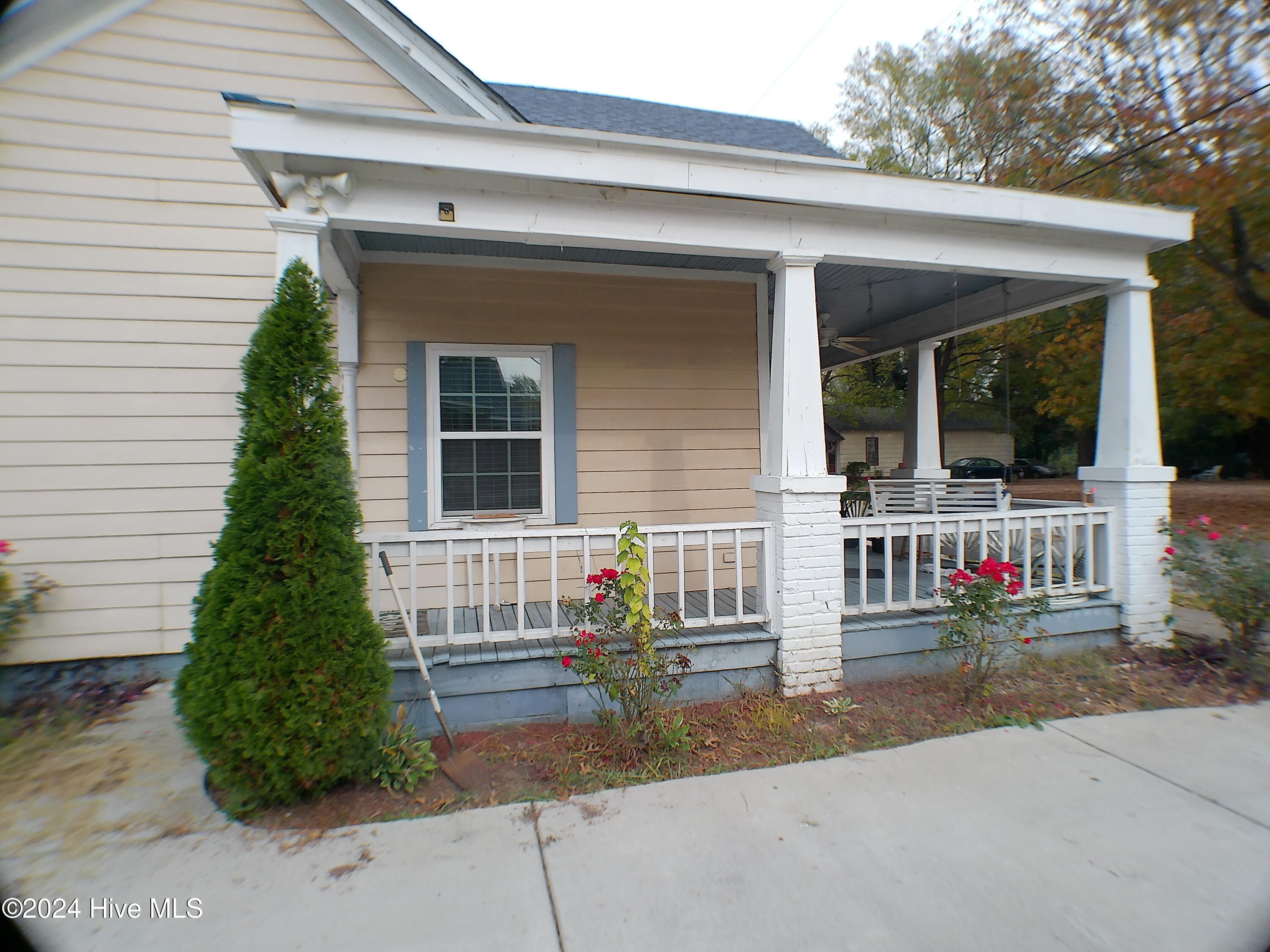 405 Vick Street Property Photo 4