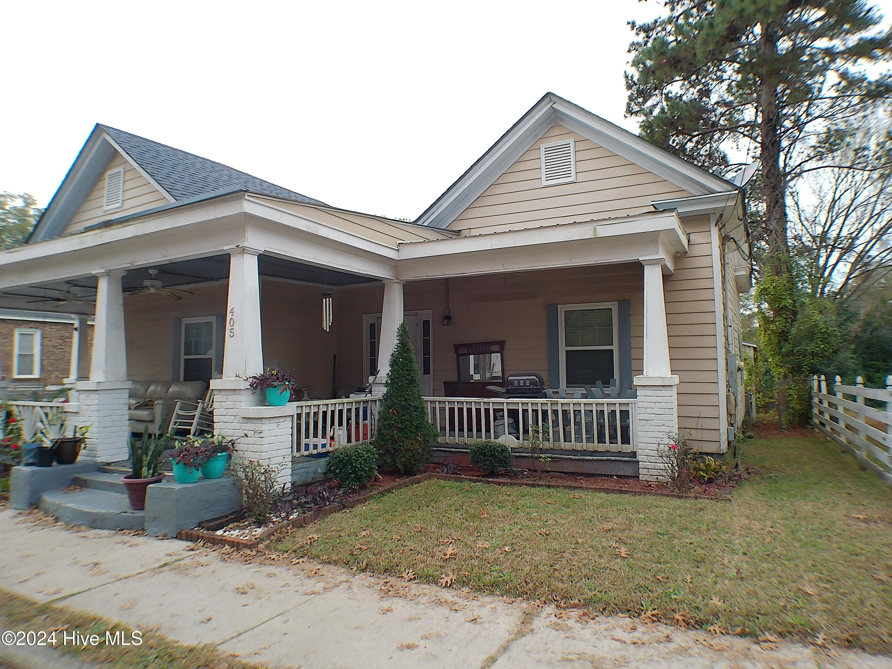 405 Vick Street Property Photo 8
