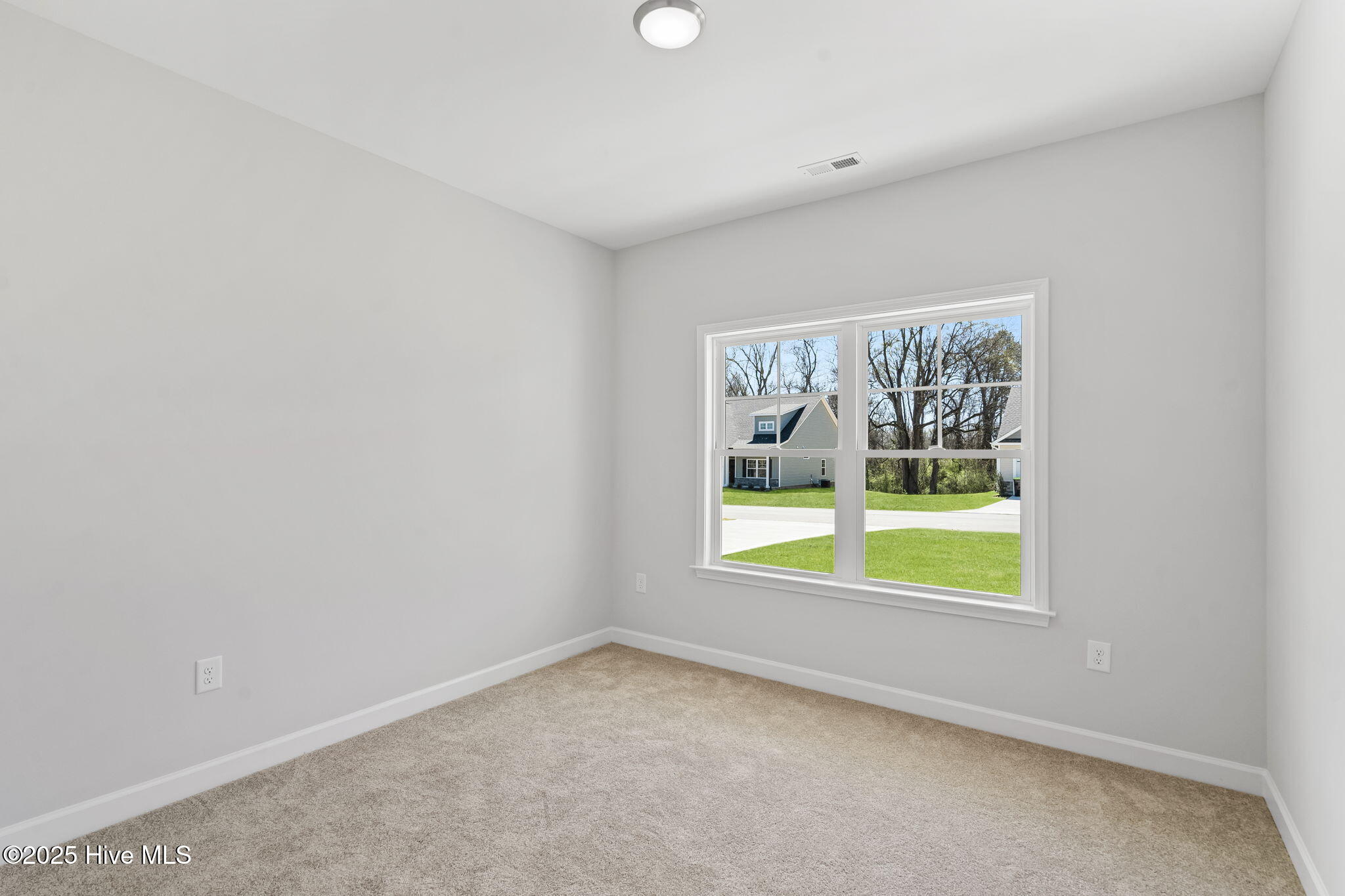 213 Creeks Edge Drive Property Photo 16