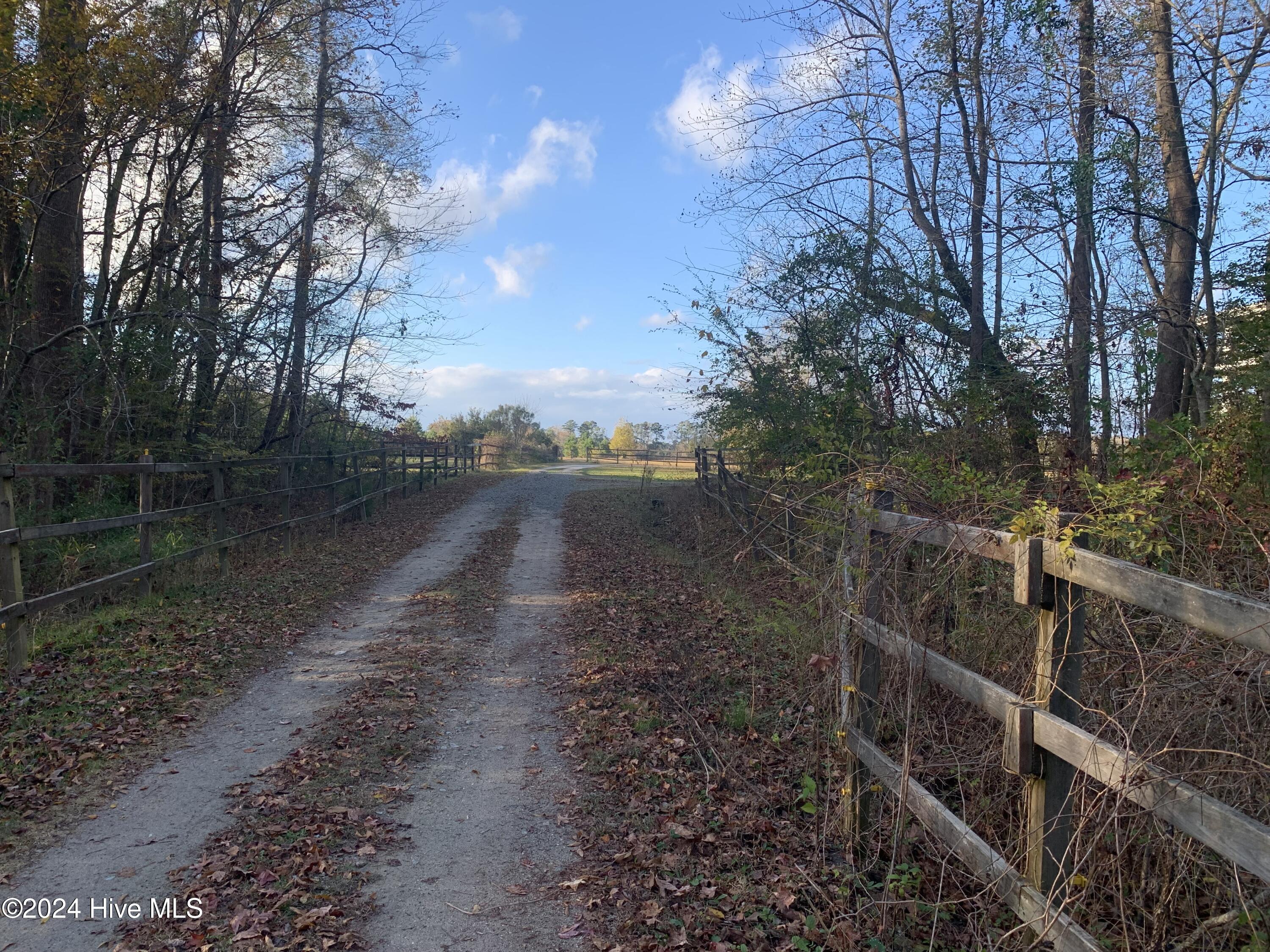 655 Van Moreadith Road Property Photo 12