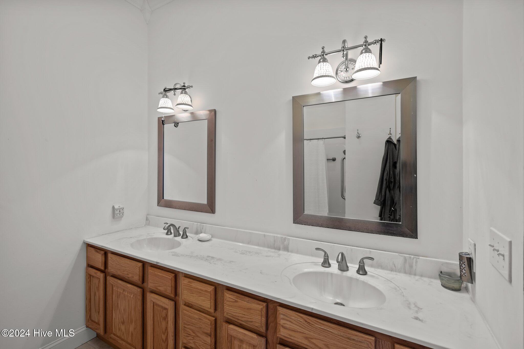 655 Van Moreadith Road Property Photo 32