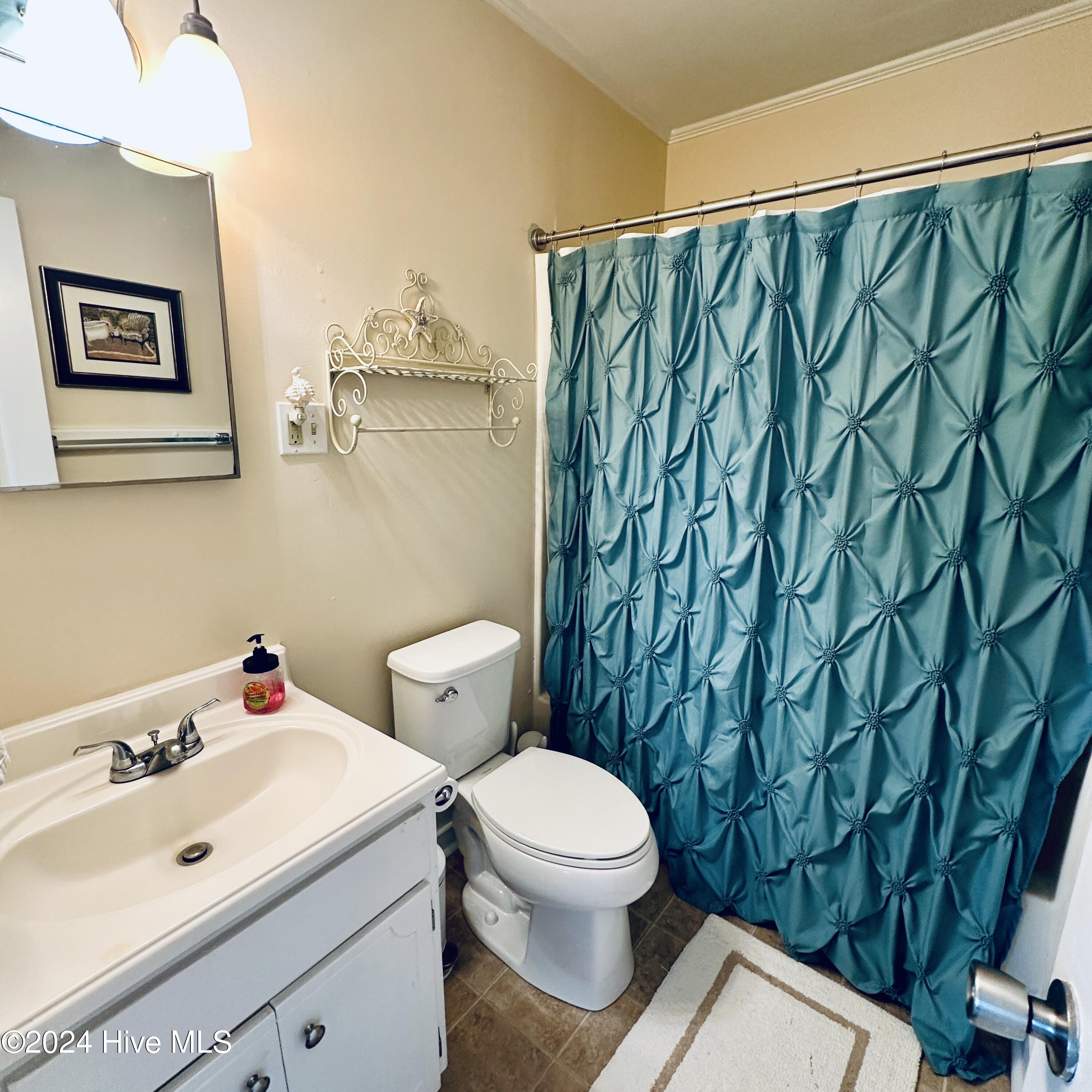 216 W Gale Street Property Photo 16