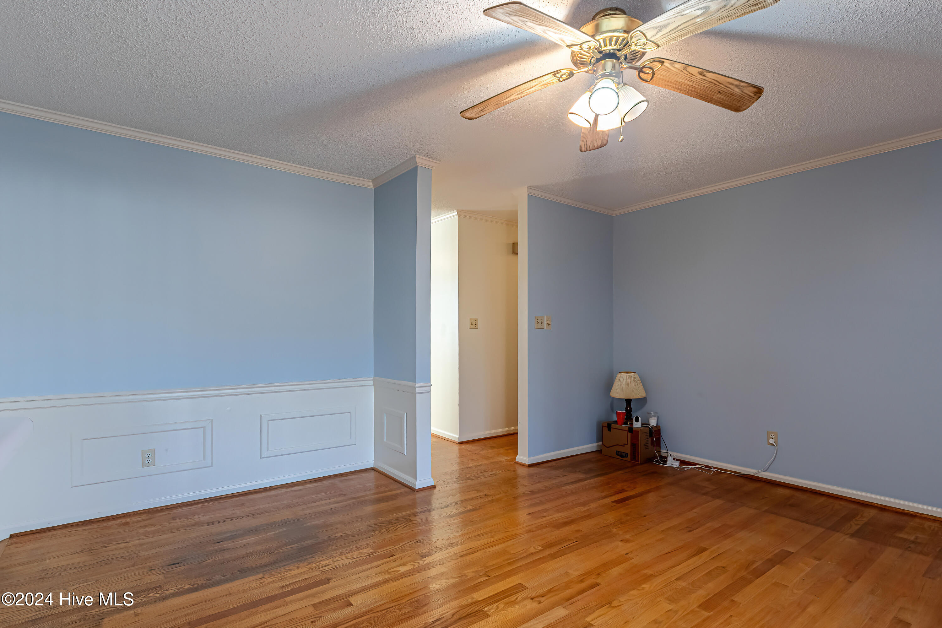 511 Greenbriar Drive Property Photo 12