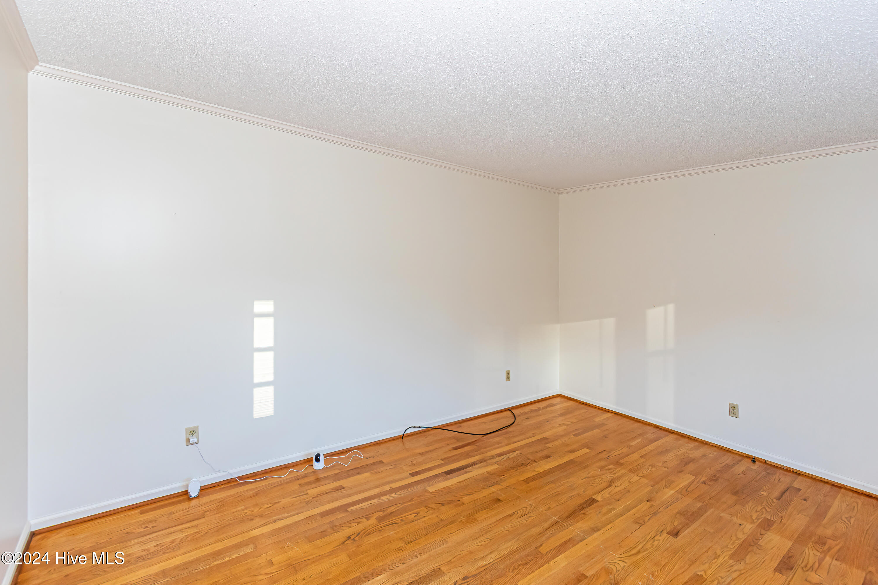 511 Greenbriar Drive Property Photo 26