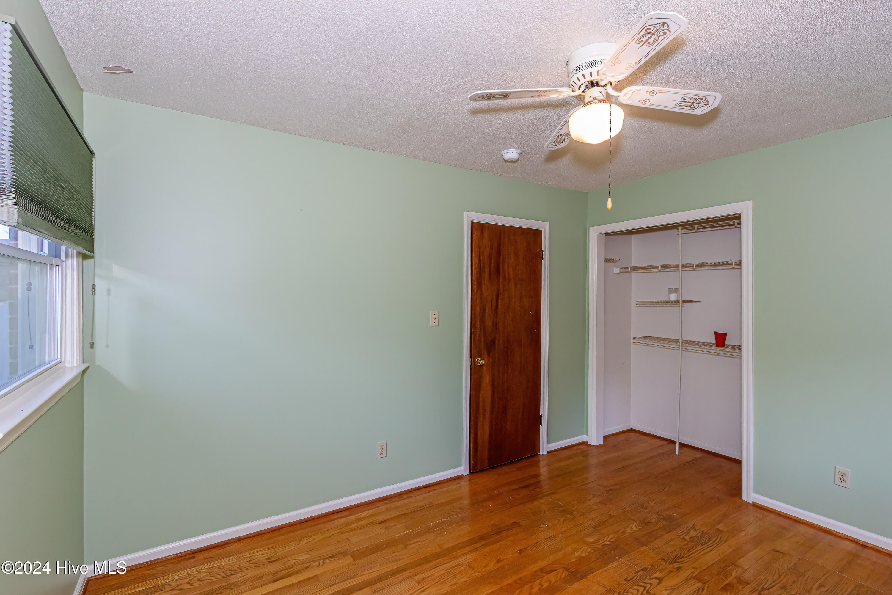 511 Greenbriar Drive Property Photo 38