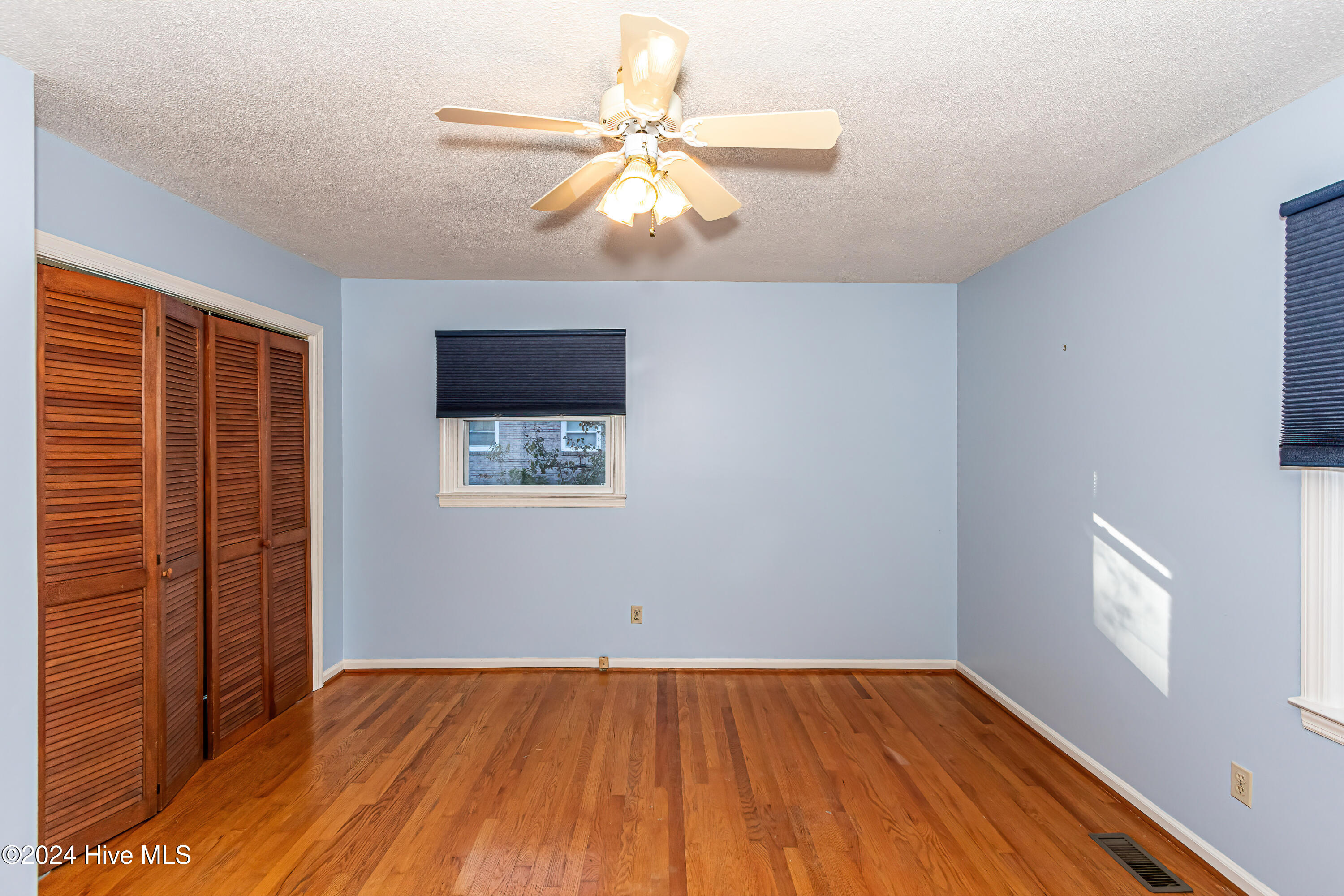 511 Greenbriar Drive Property Photo 41