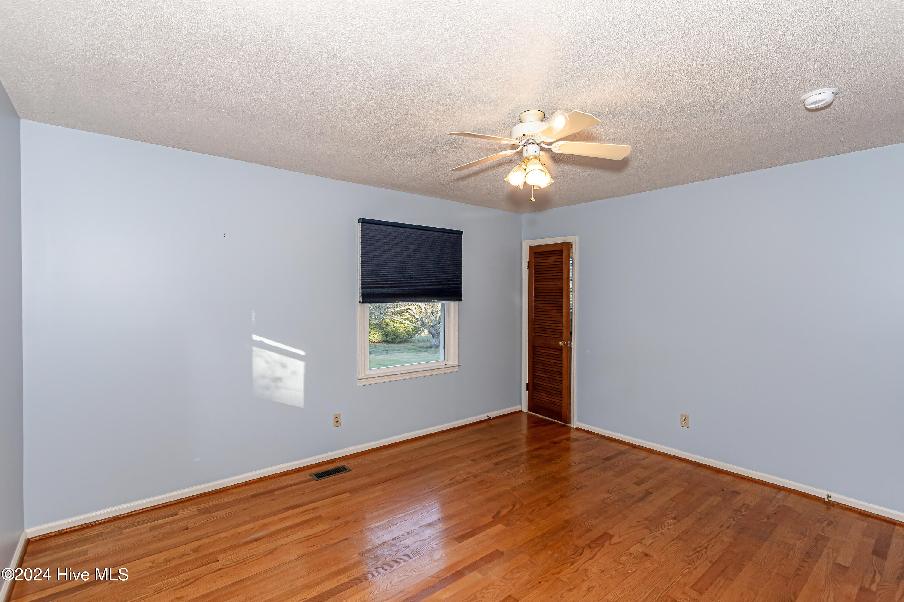 511 Greenbriar Drive Property Photo 42