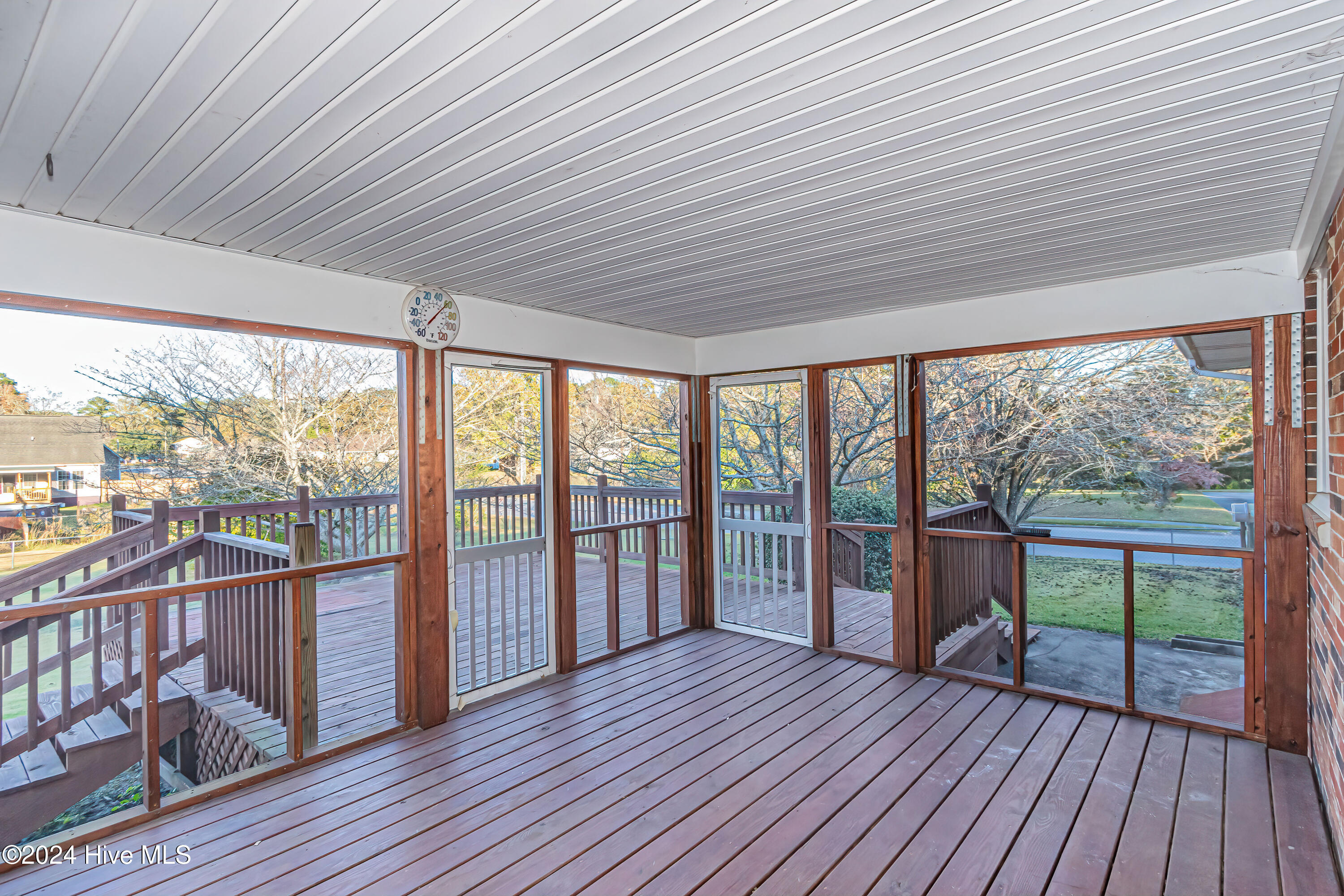 511 Greenbriar Drive Property Photo 46