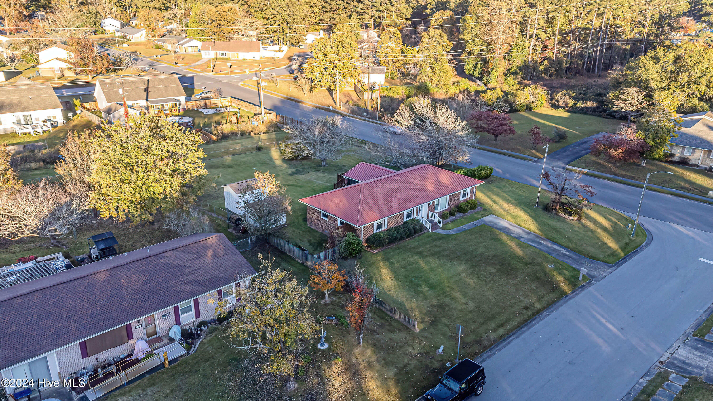 511 Greenbriar Drive Property Photo 60