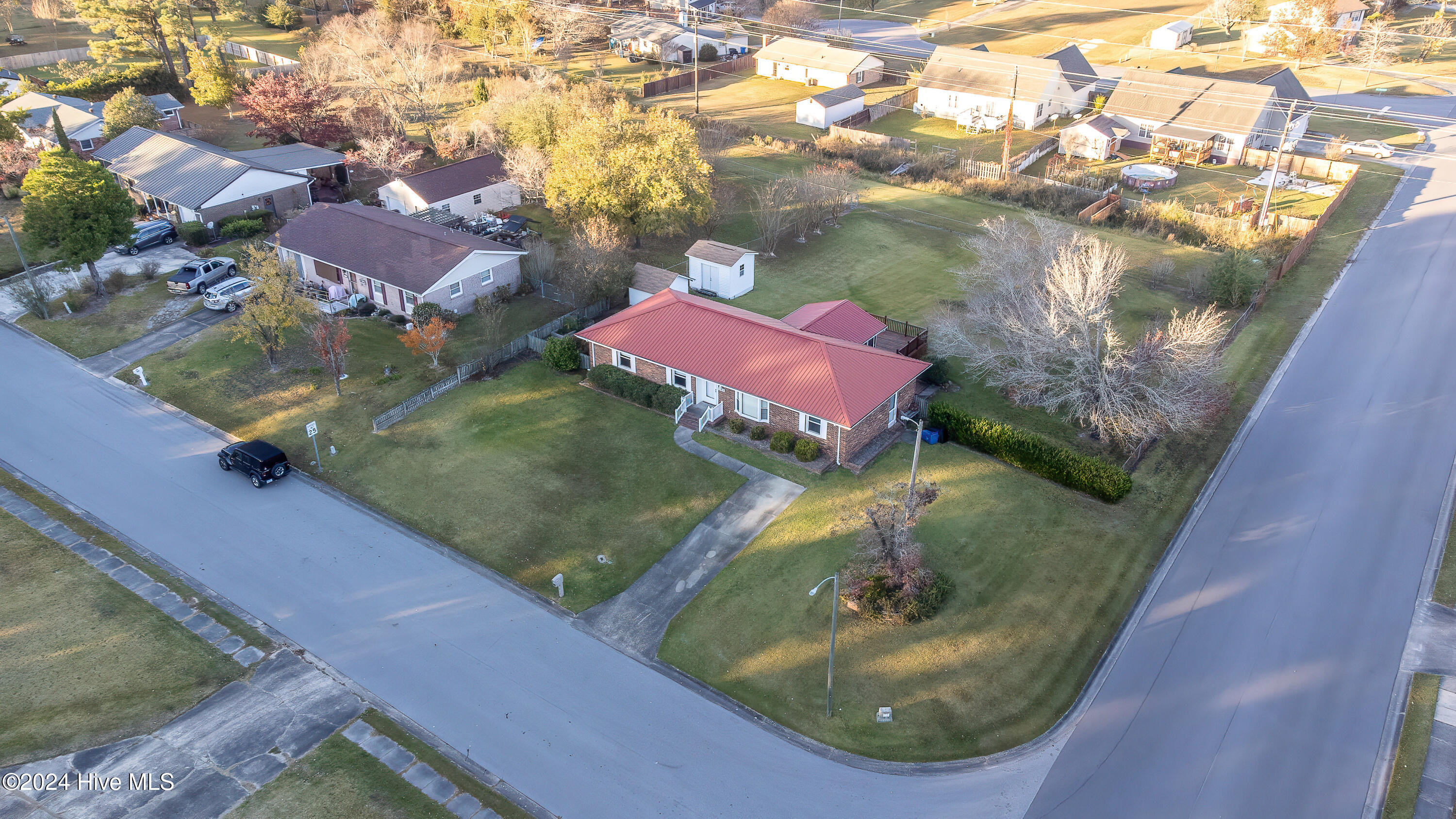 511 Greenbriar Drive Property Photo 62