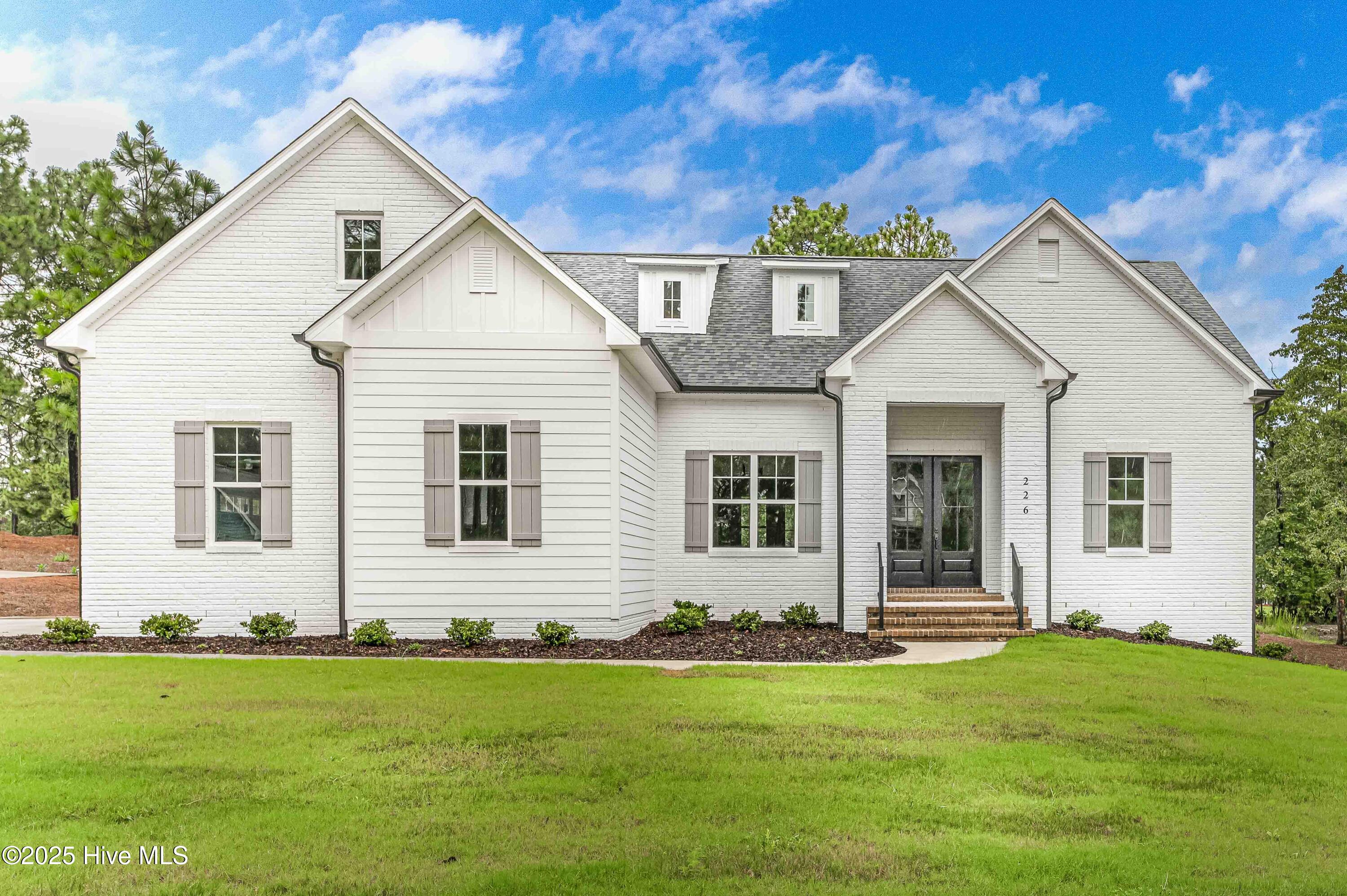 226 Longleaf Drive Property Photo 1