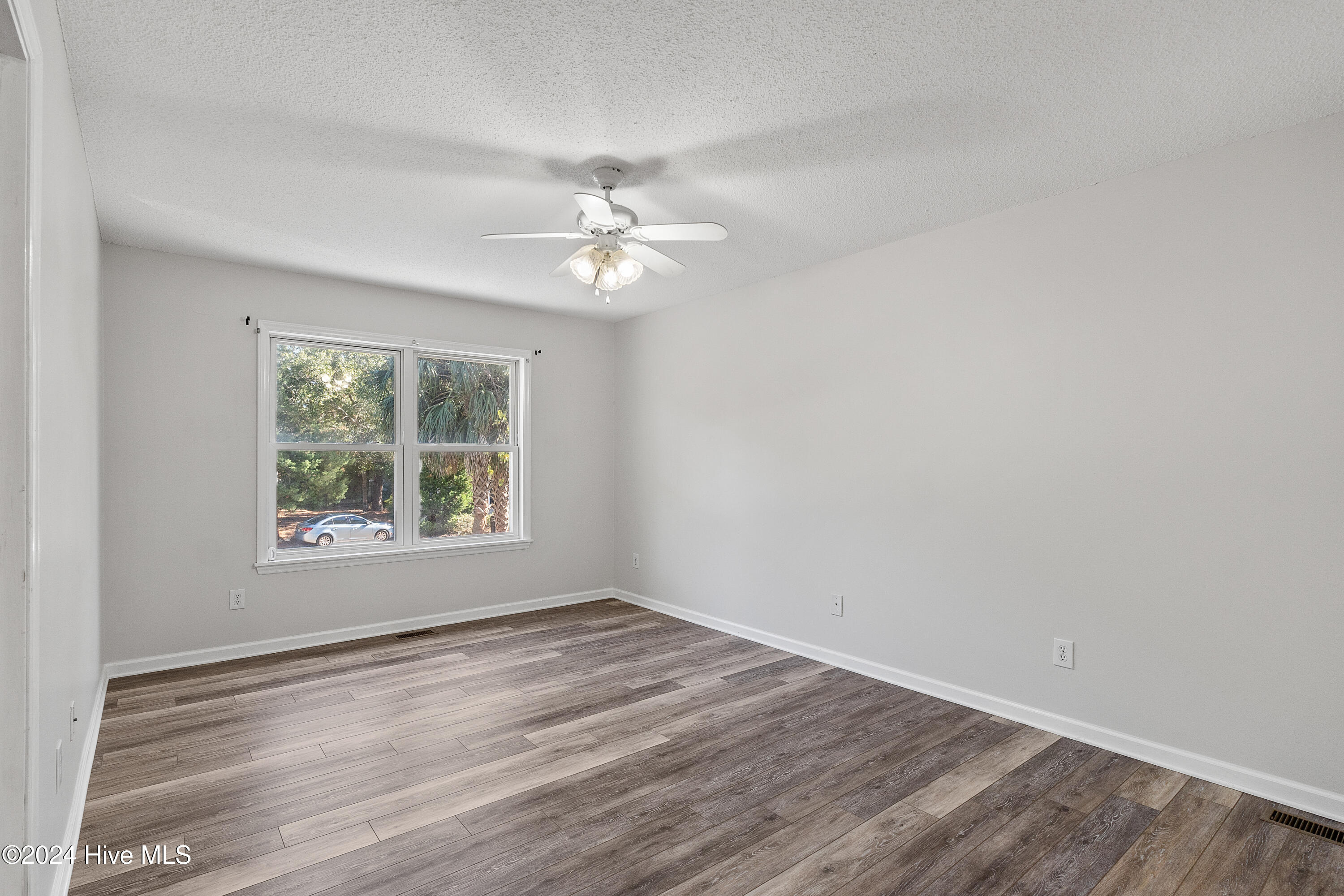 105 Se 15th Street Property Photo 37