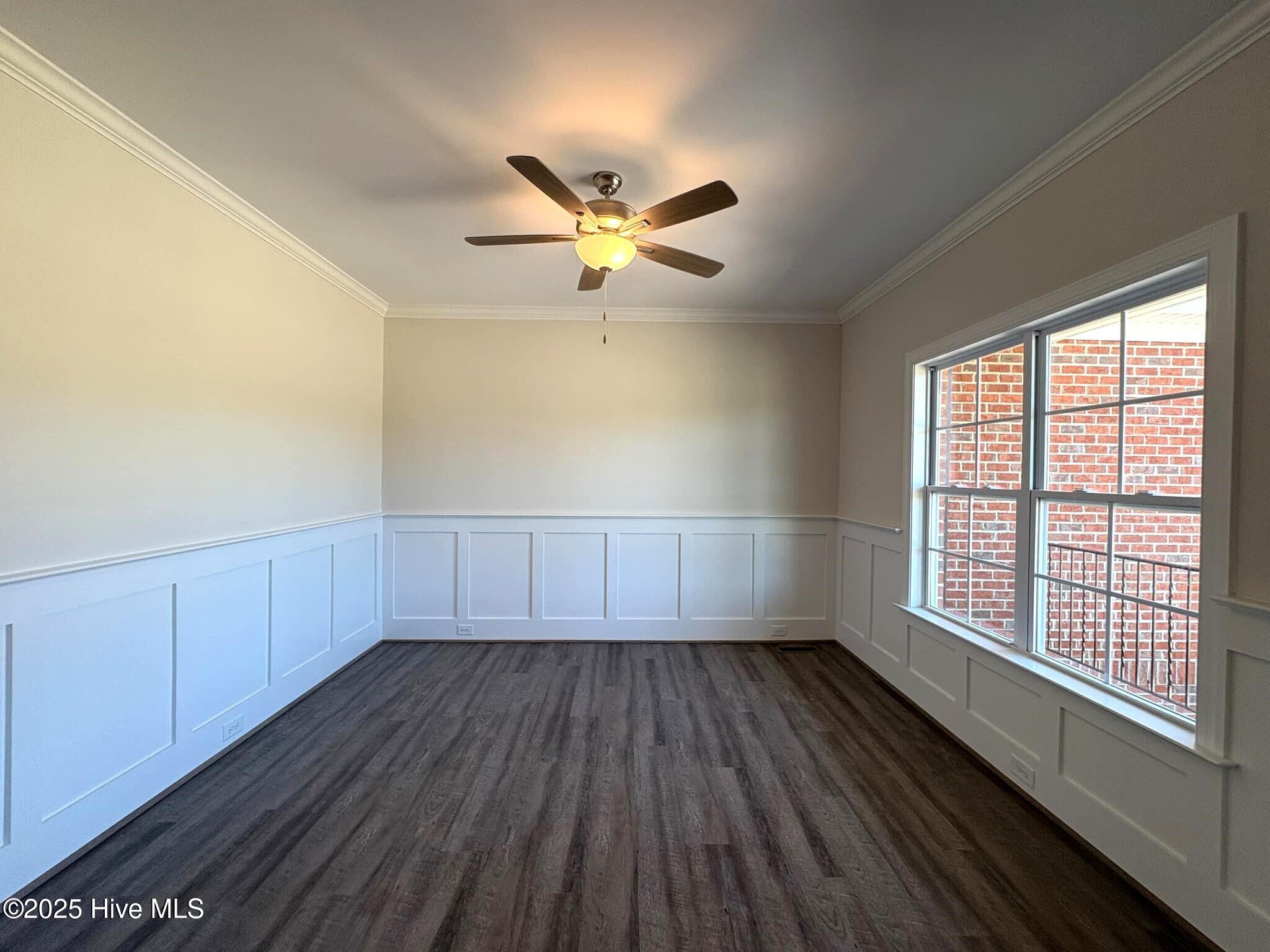 7575 Sweetwater Drive Property Photo 13