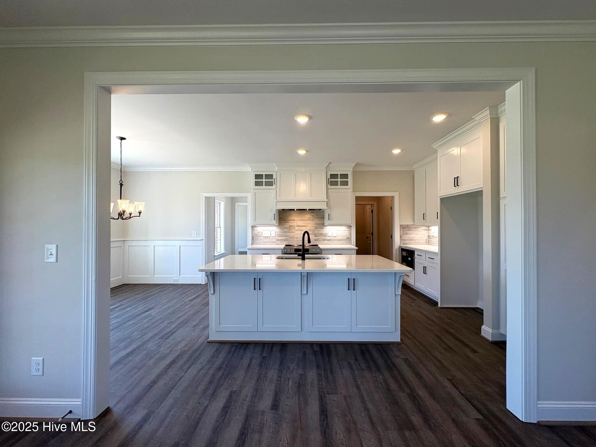 7575 Sweetwater Drive Property Photo 21