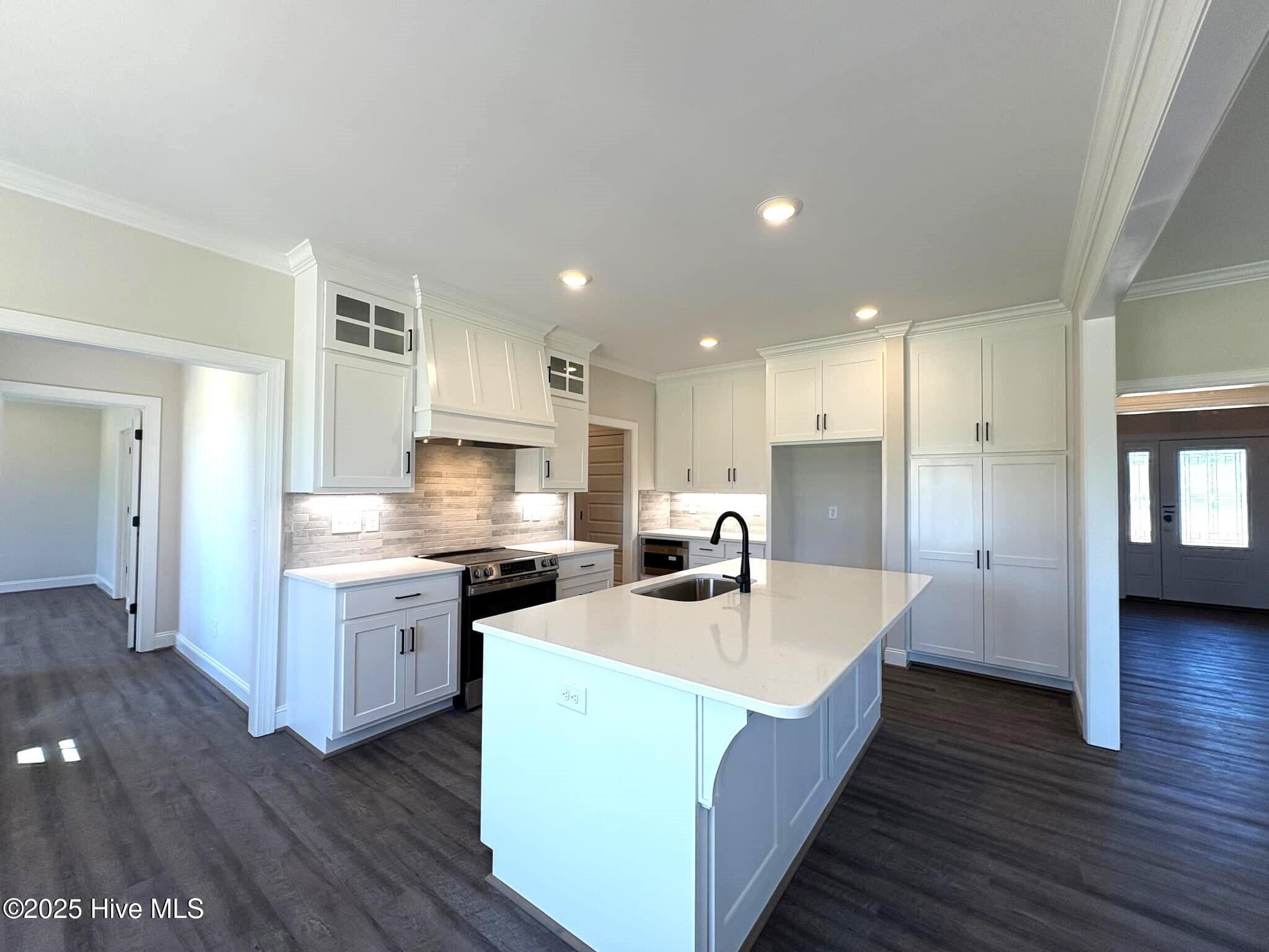 7575 Sweetwater Drive Property Photo 26