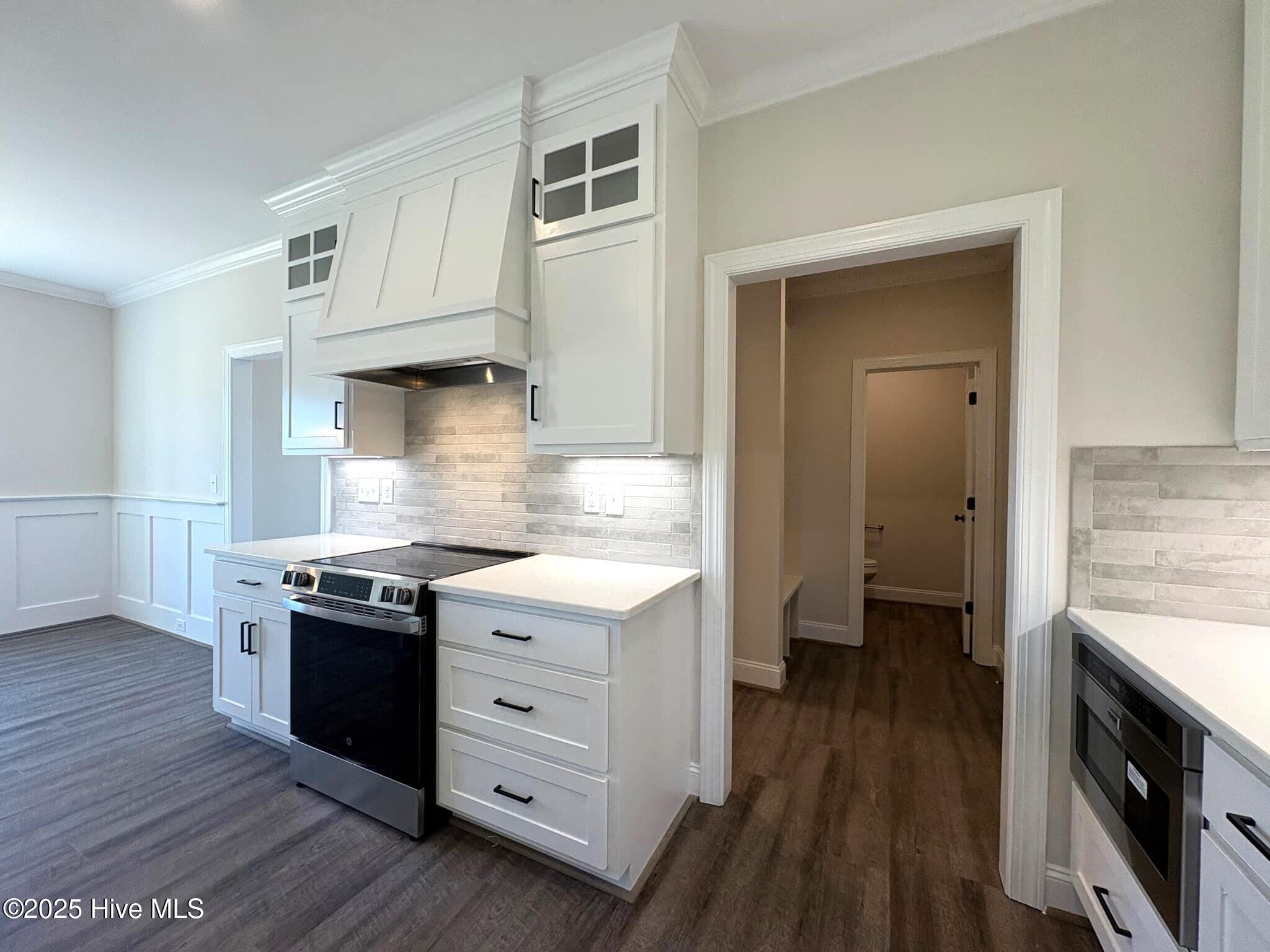 7575 Sweetwater Drive Property Photo 28