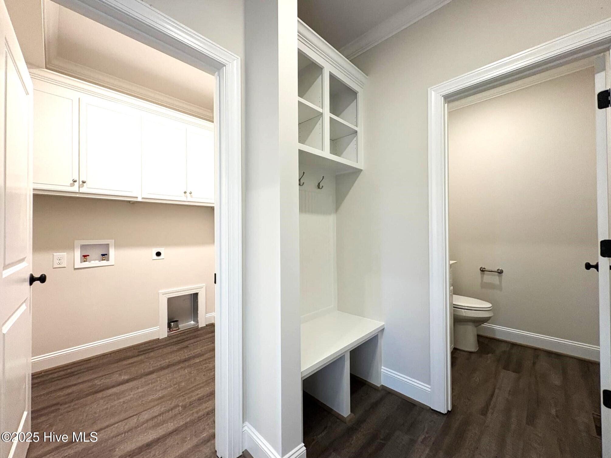 7575 Sweetwater Drive Property Photo 29