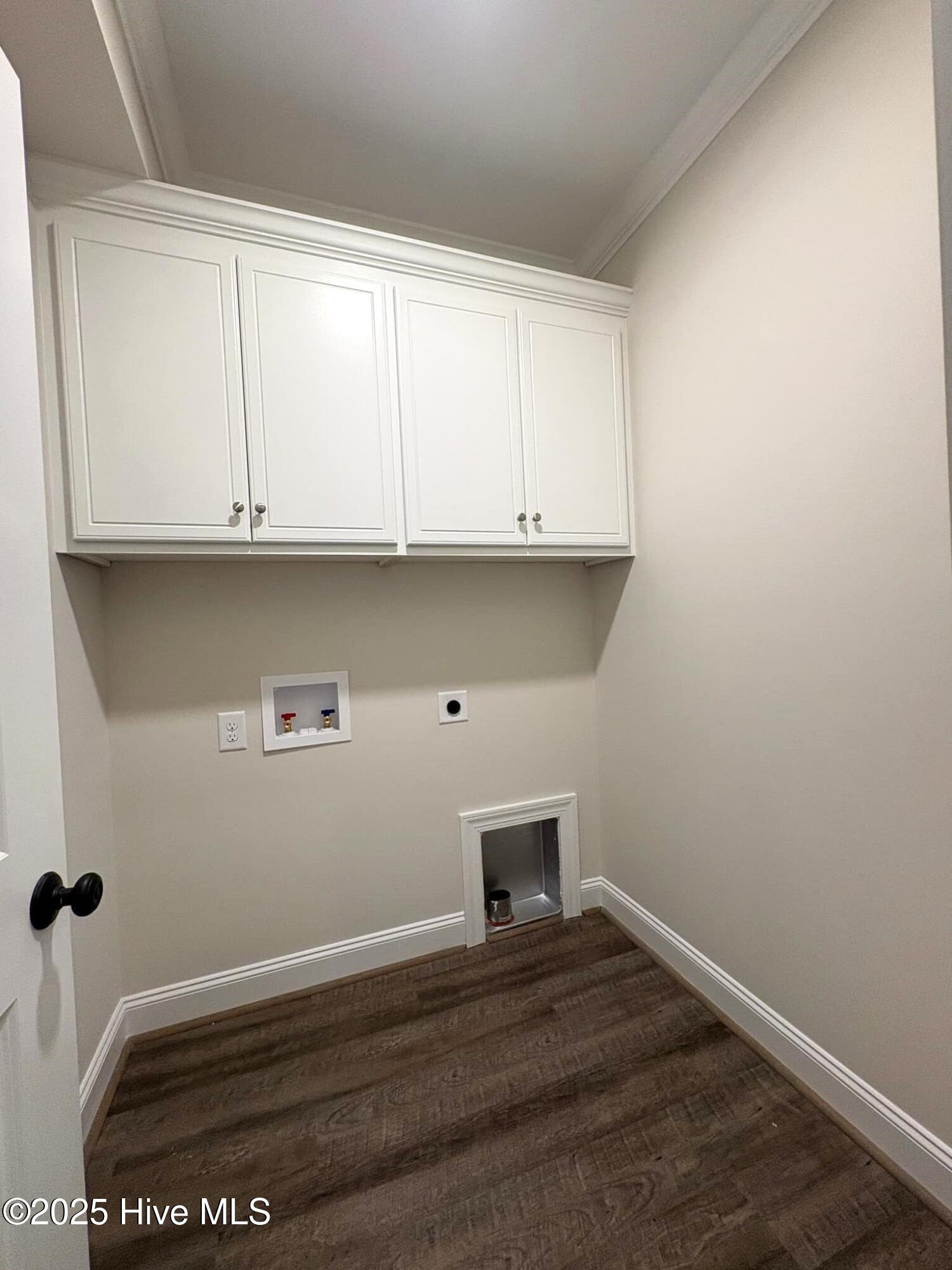 7575 Sweetwater Drive Property Photo 30