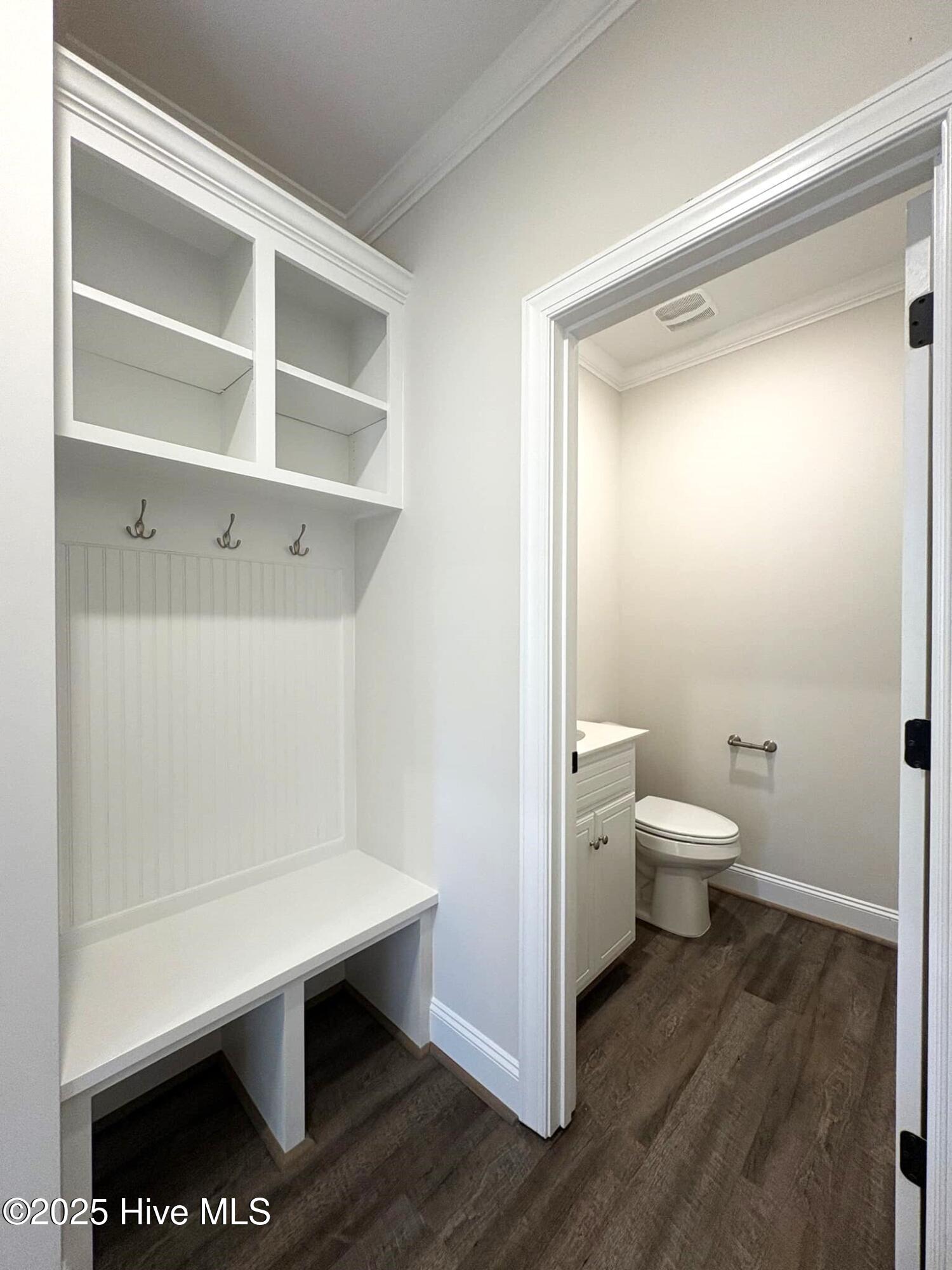 7575 Sweetwater Drive Property Photo 31