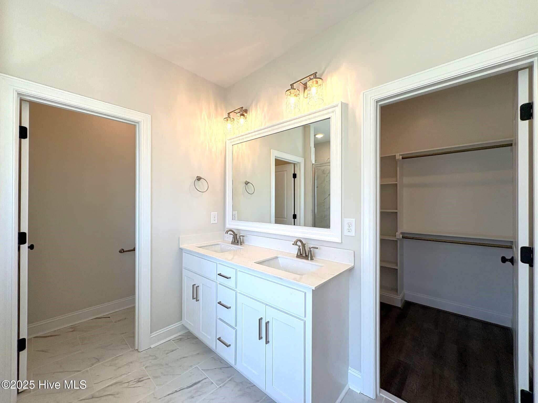 7575 Sweetwater Drive Property Photo 37