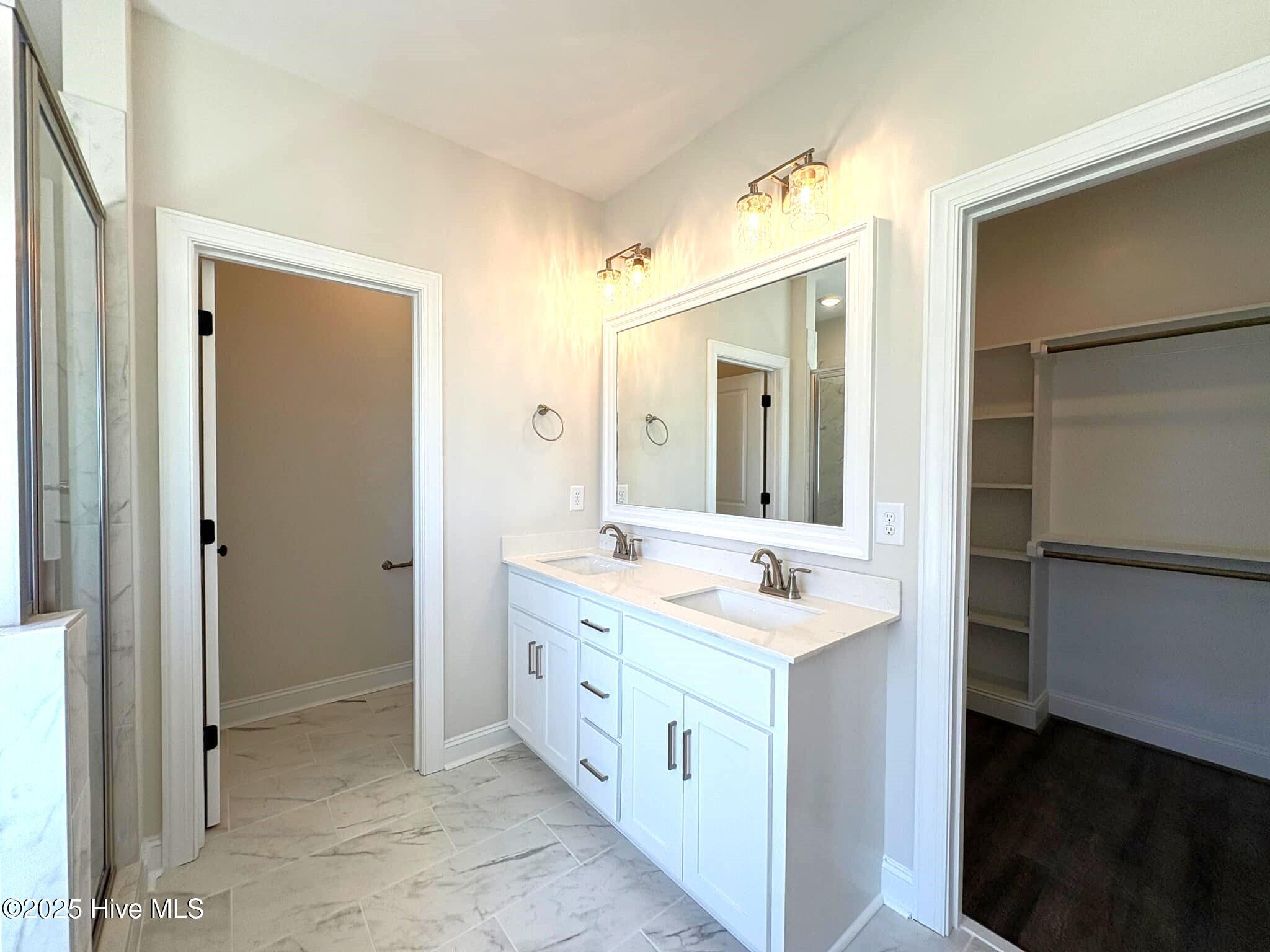 7575 Sweetwater Drive Property Photo 39