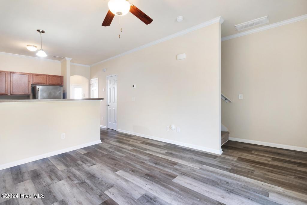 438 Caldwell Loop Property Photo 9