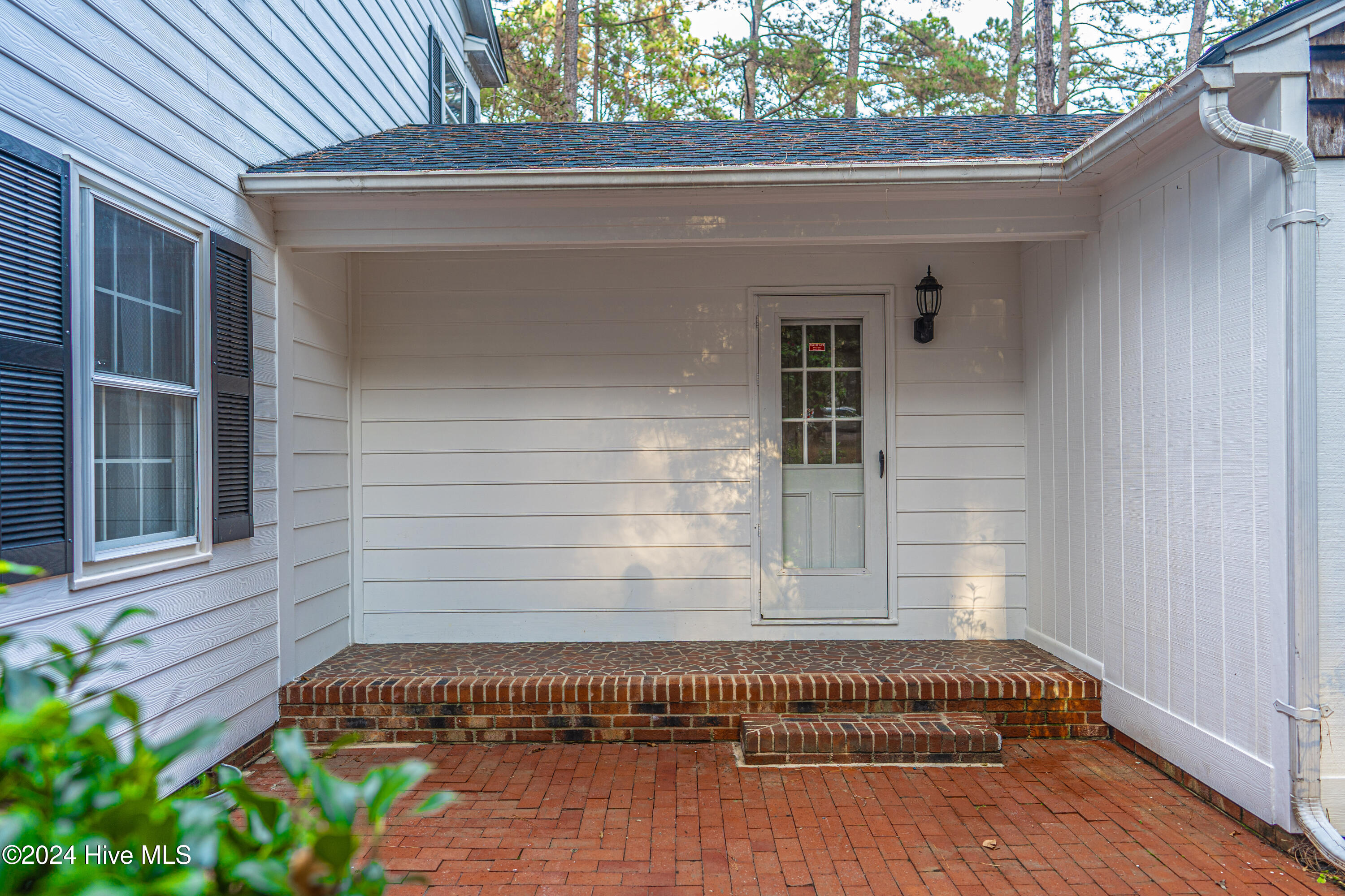 102 James Creek Road Property Photo 5
