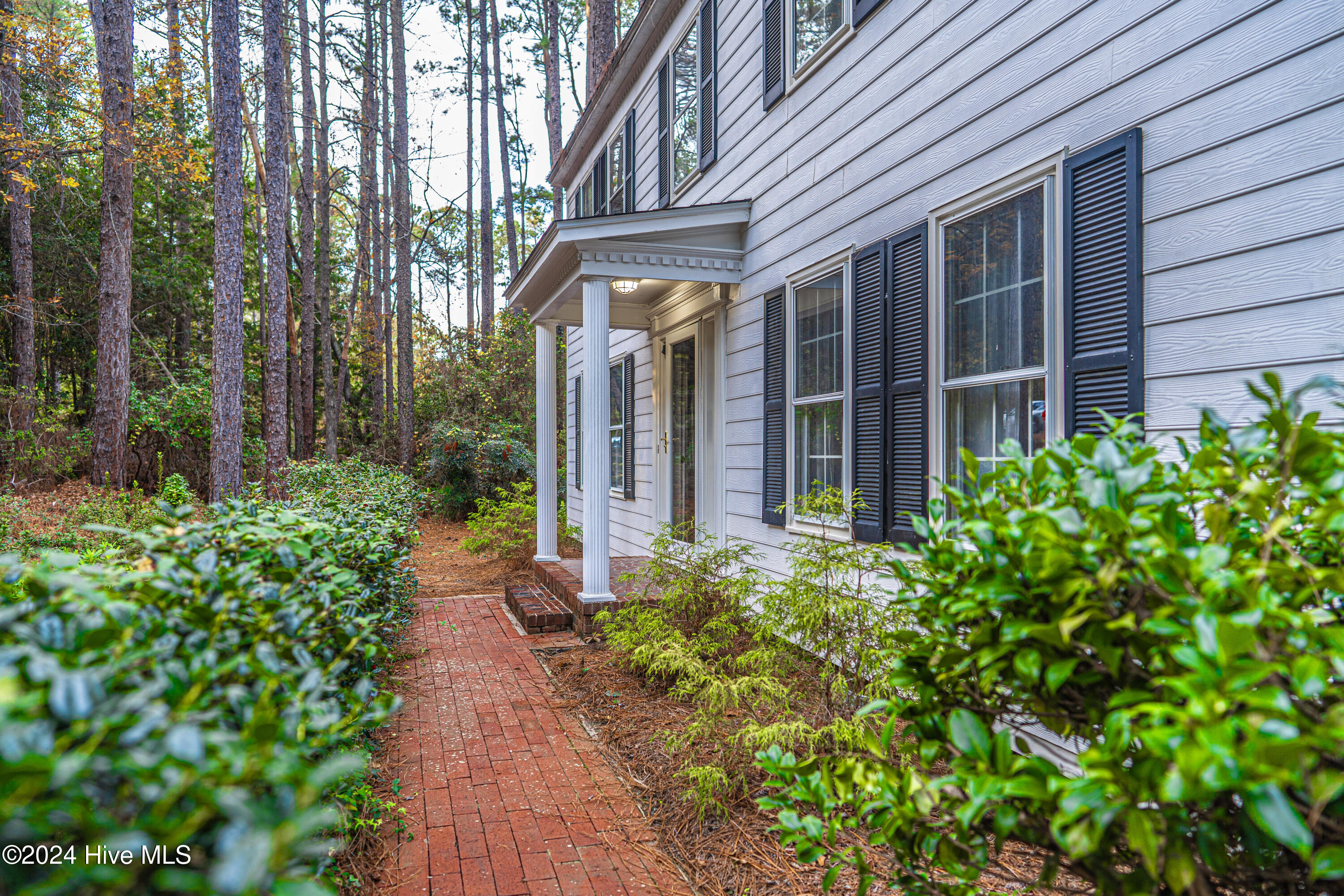 102 James Creek Road Property Photo 6