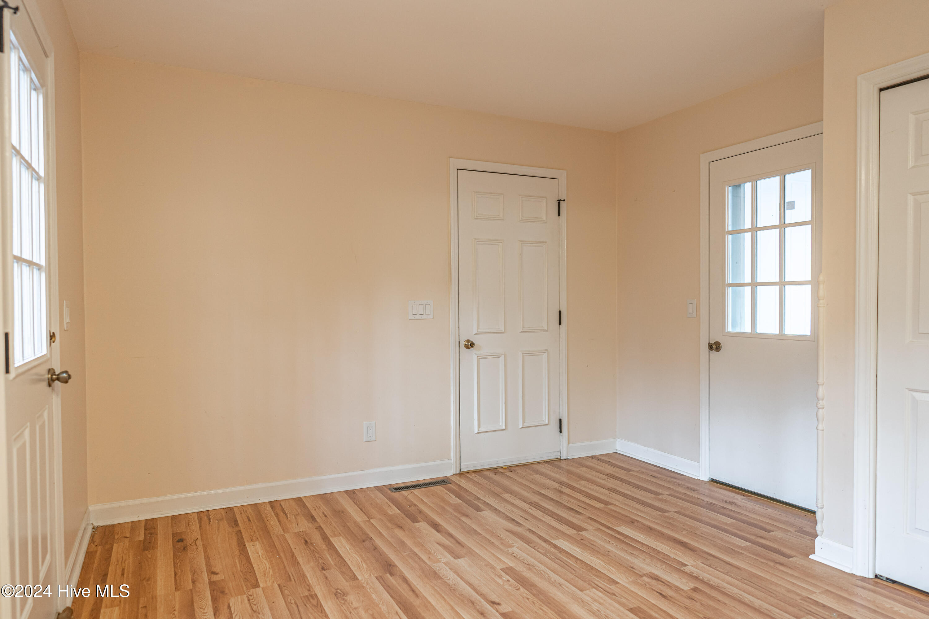 102 James Creek Road Property Photo 11