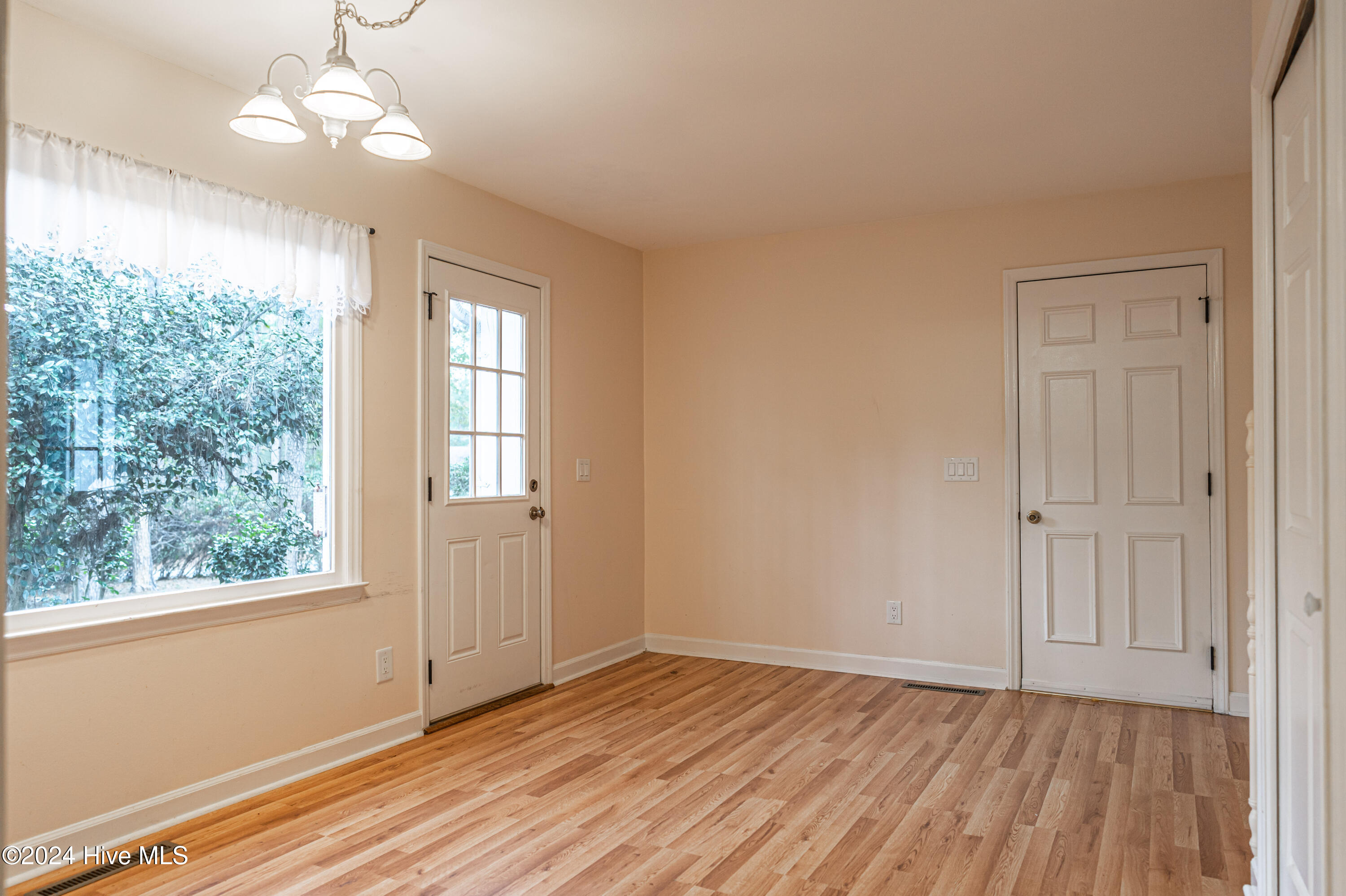 102 James Creek Road Property Photo 12