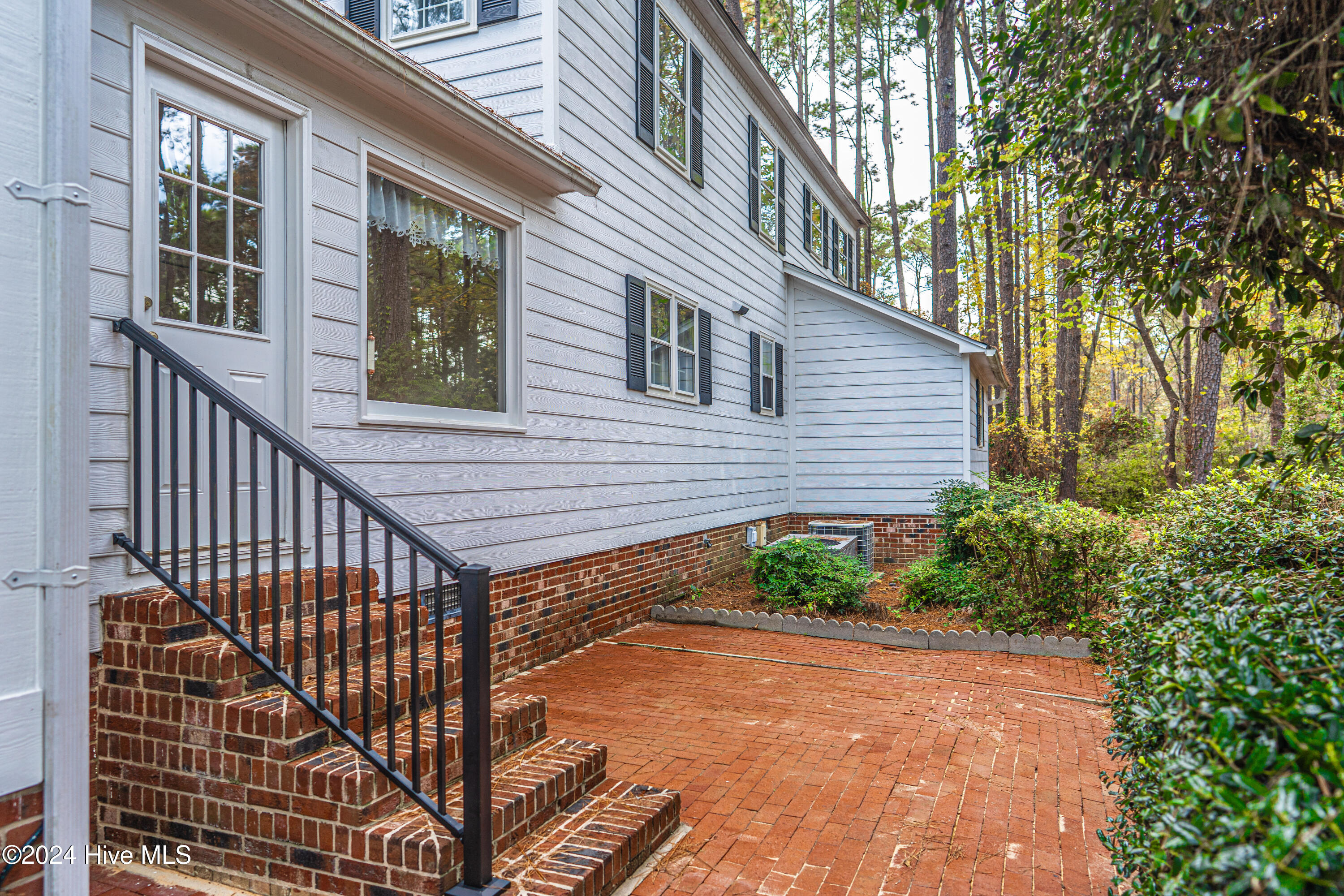 102 James Creek Road Property Photo 39