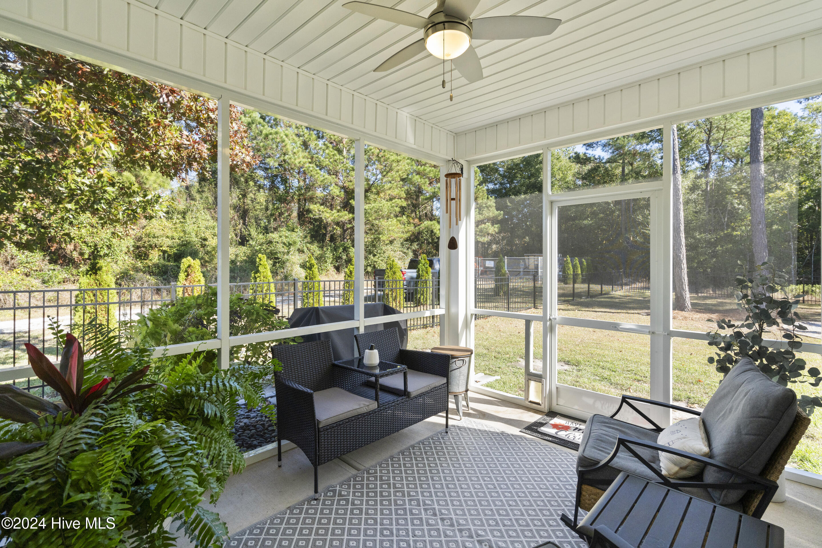 99 Evergreen Forest Drive Property Photo 28