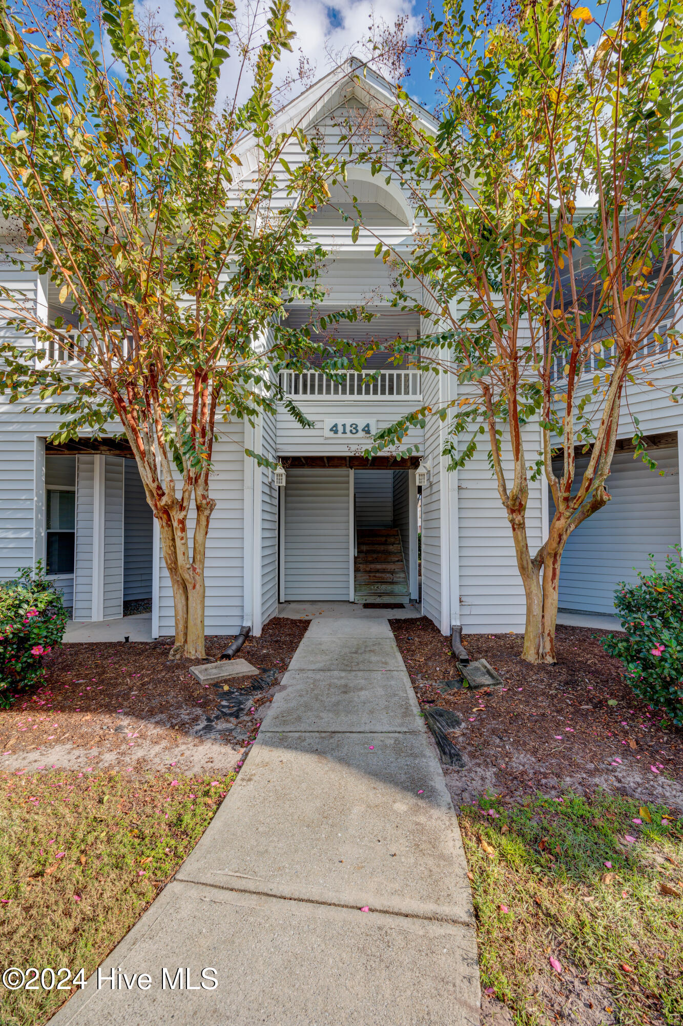 4134 Breezewood Drive Apt 103 Property Photo