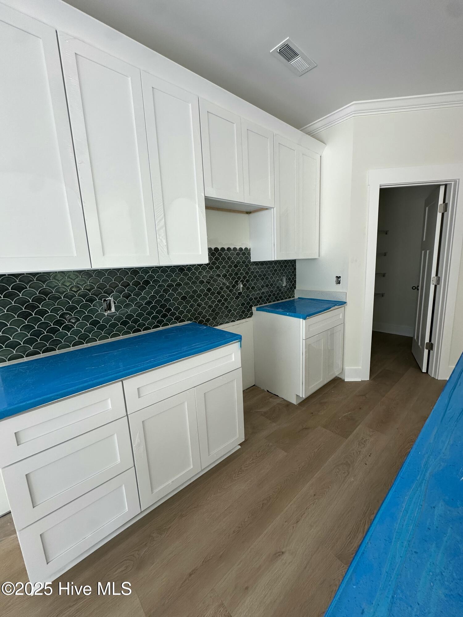 416 Timberwind Lane Property Photo 4