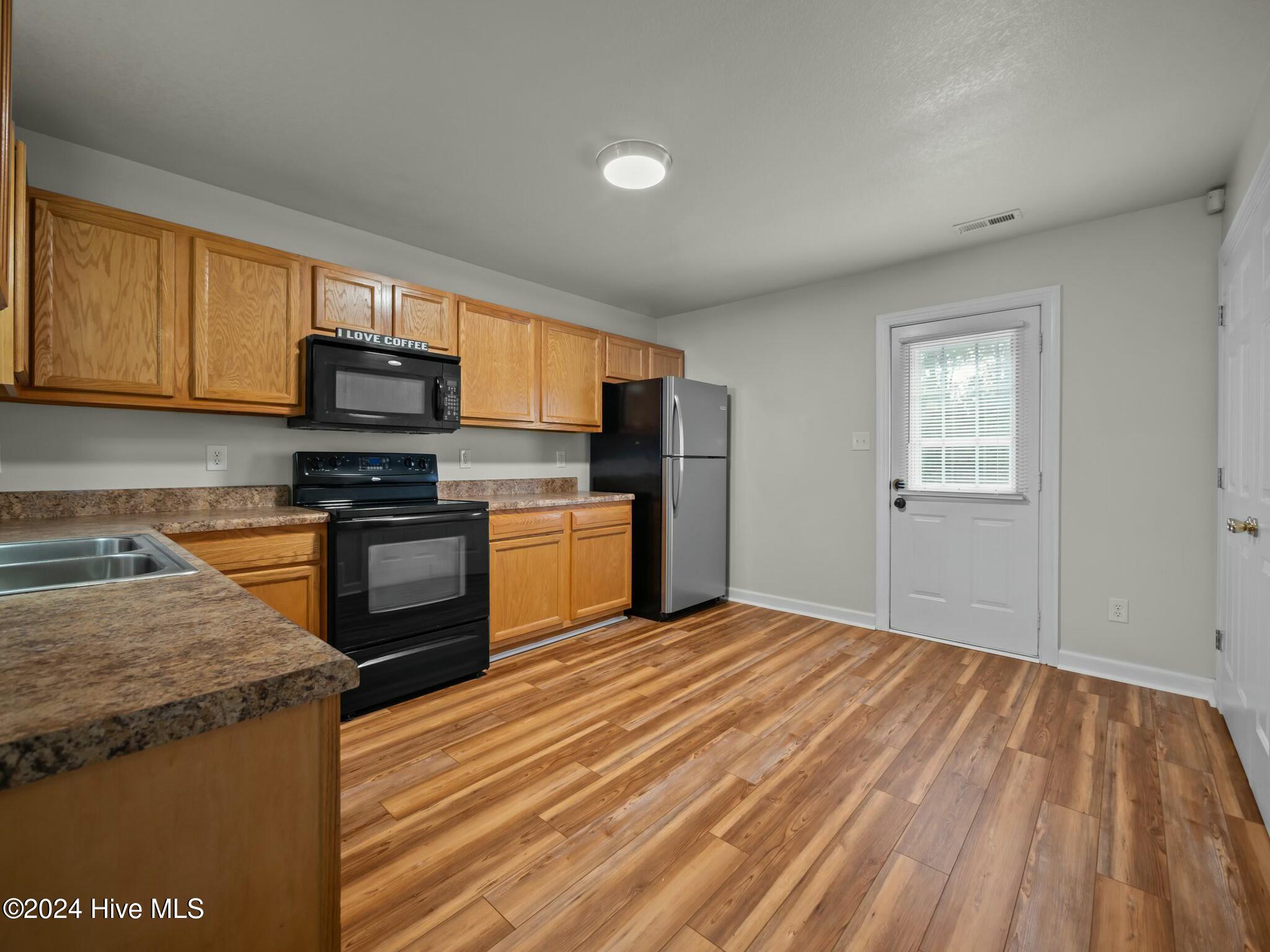 306 Streamwood Drive Drive Property Photo 21