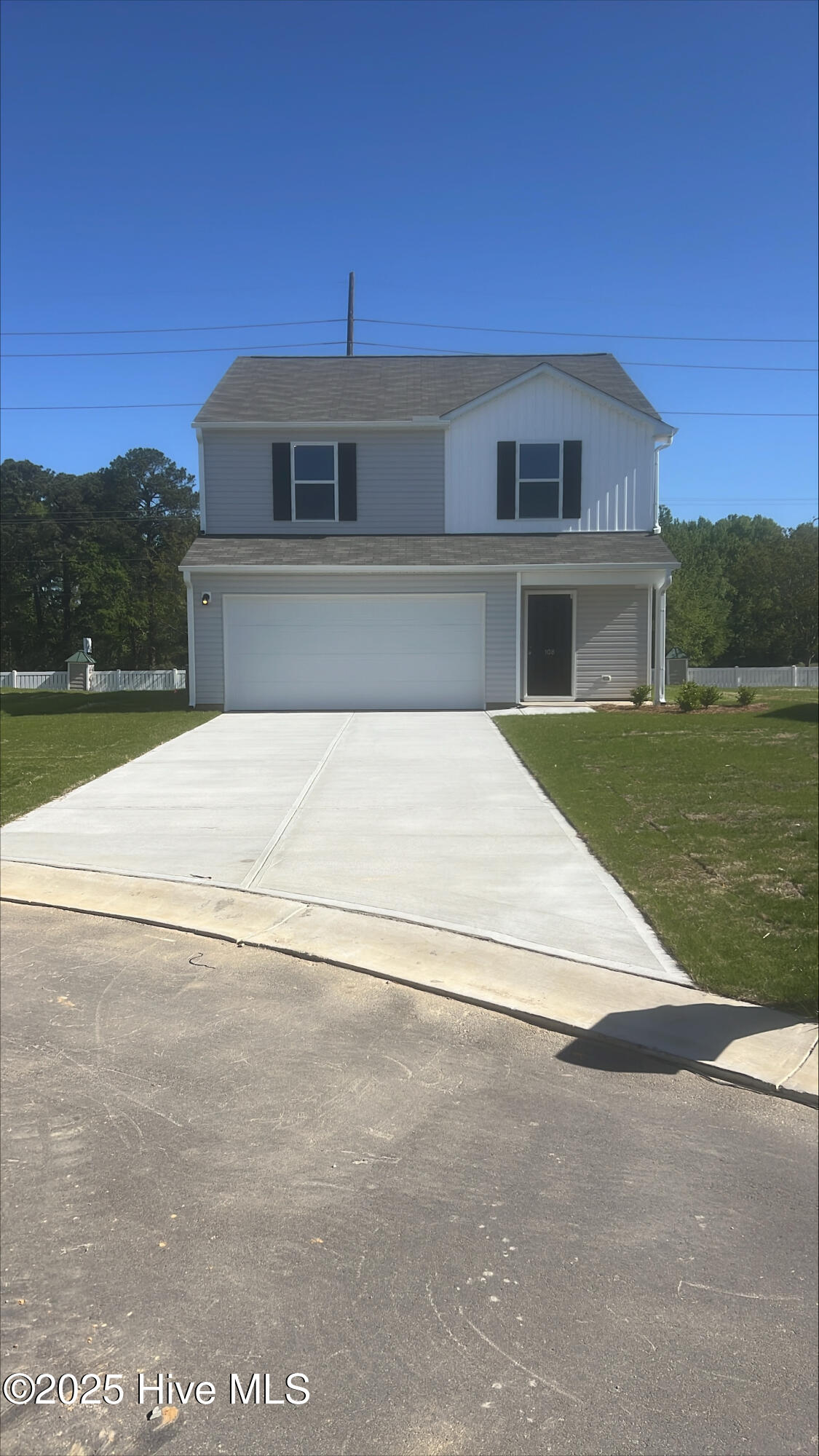 108 Ferry Court Property Photo