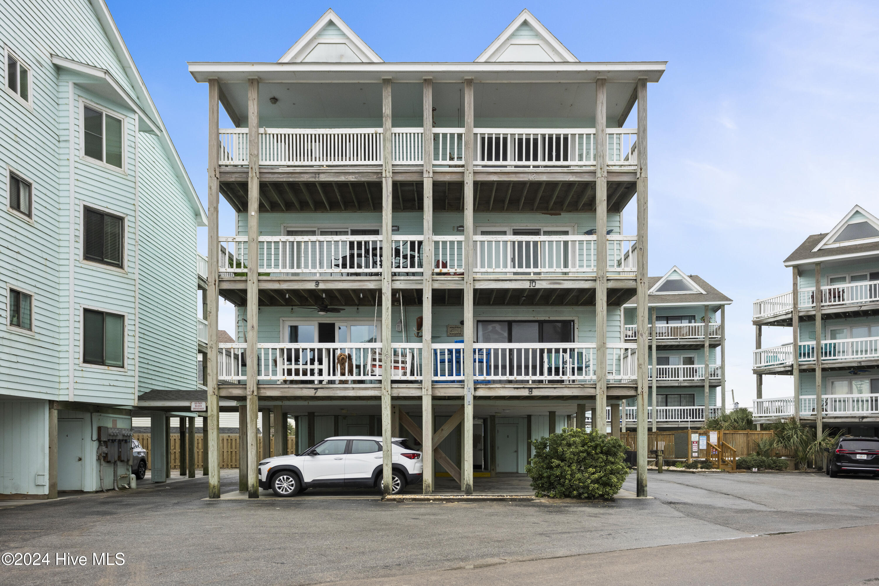1717 Carolina Beach Avenue Unit 8b Property Photo