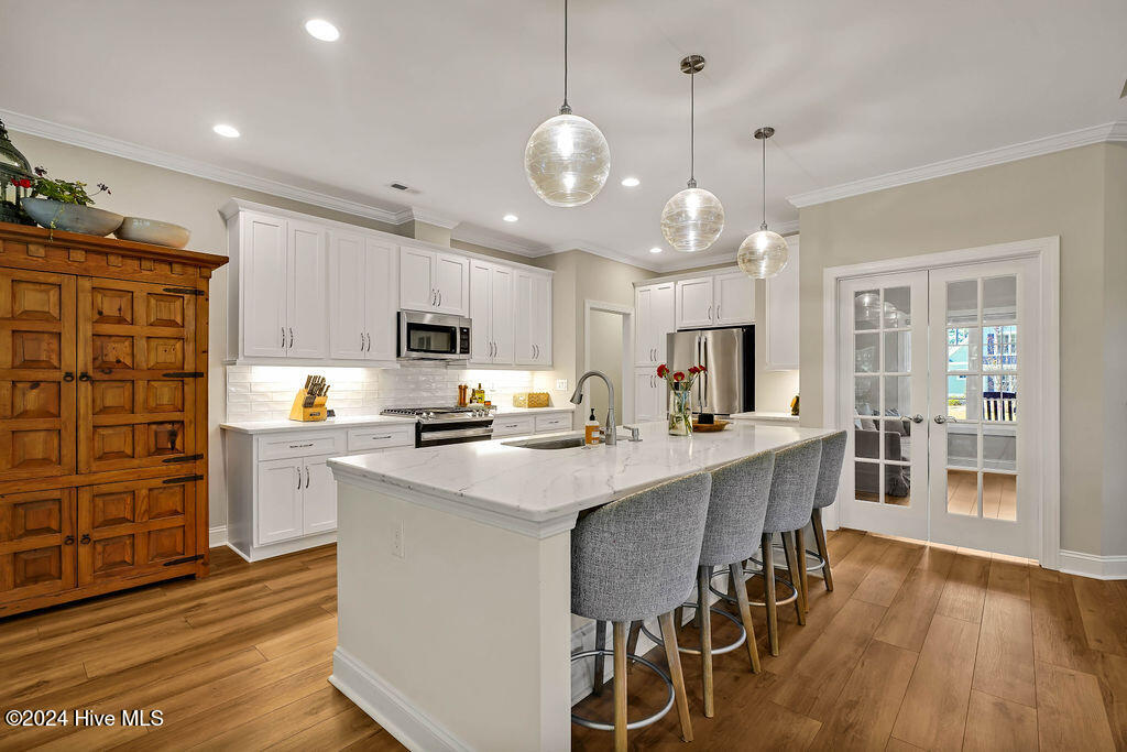 717 Breezewood Drive Property Photo 13
