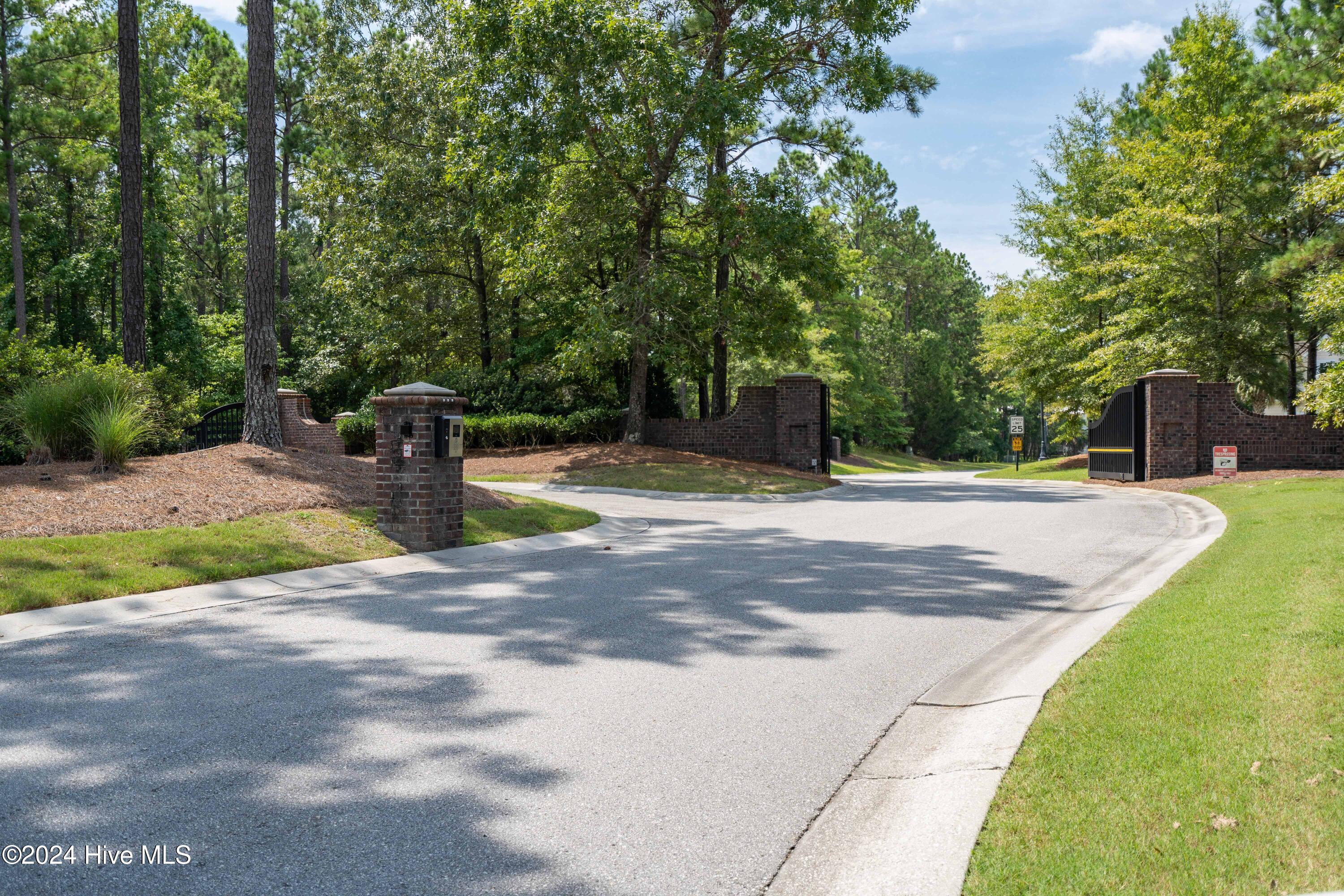 717 Breezewood Drive Property Photo 41