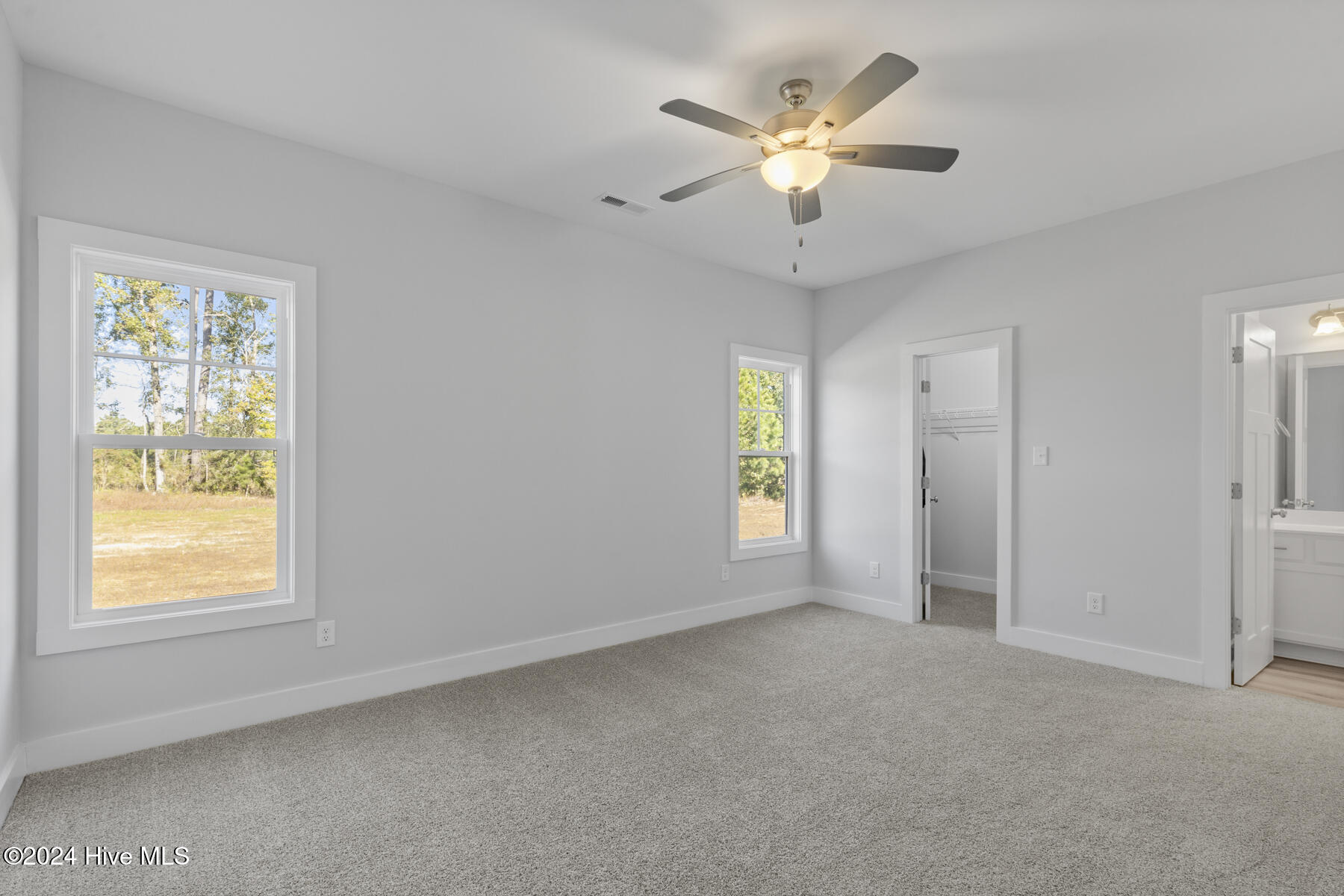 110 Napoli Drive Property Photo 13