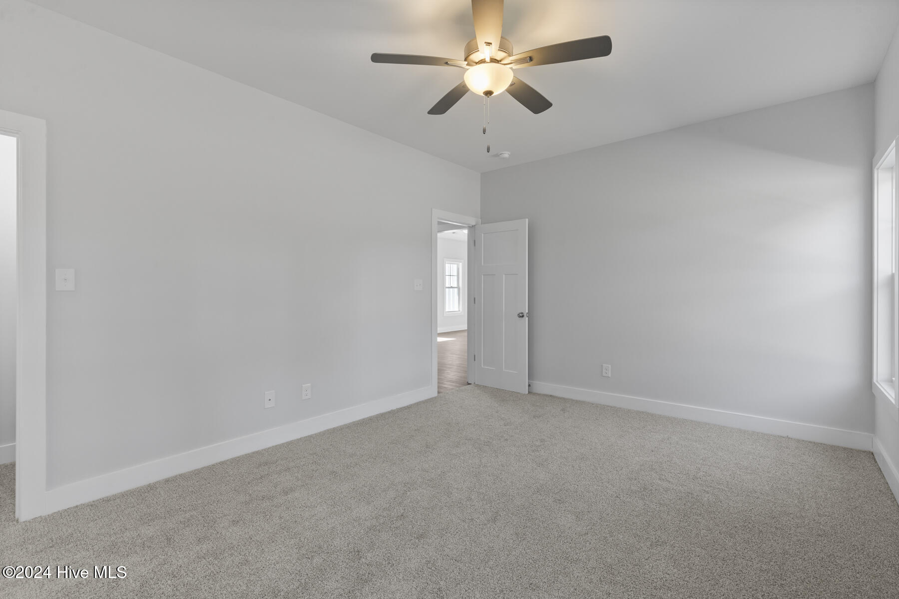 110 Napoli Drive Property Photo 15