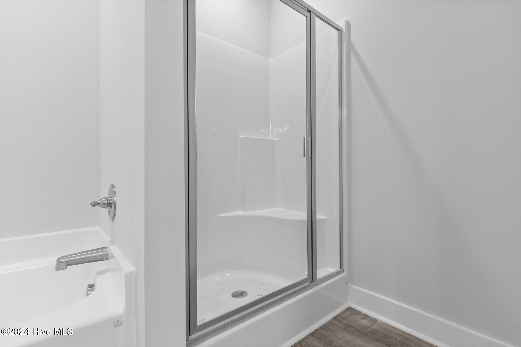 110 Napoli Drive Property Photo 18