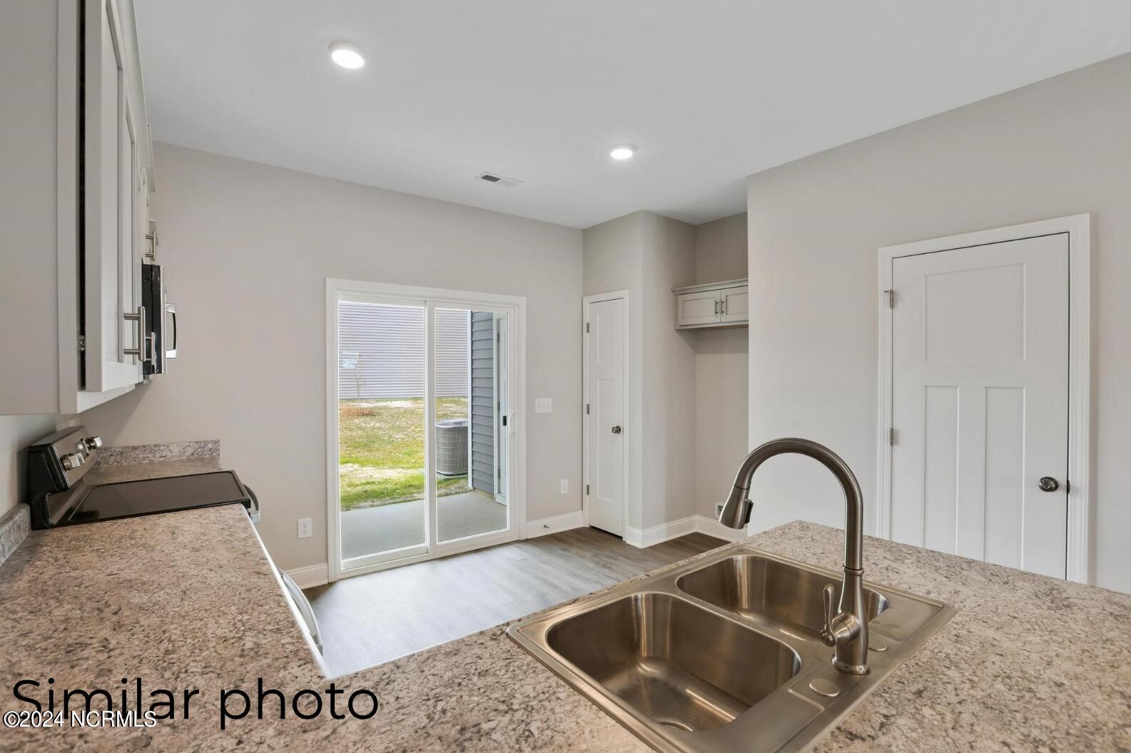191 Loren Road Property Photo 7